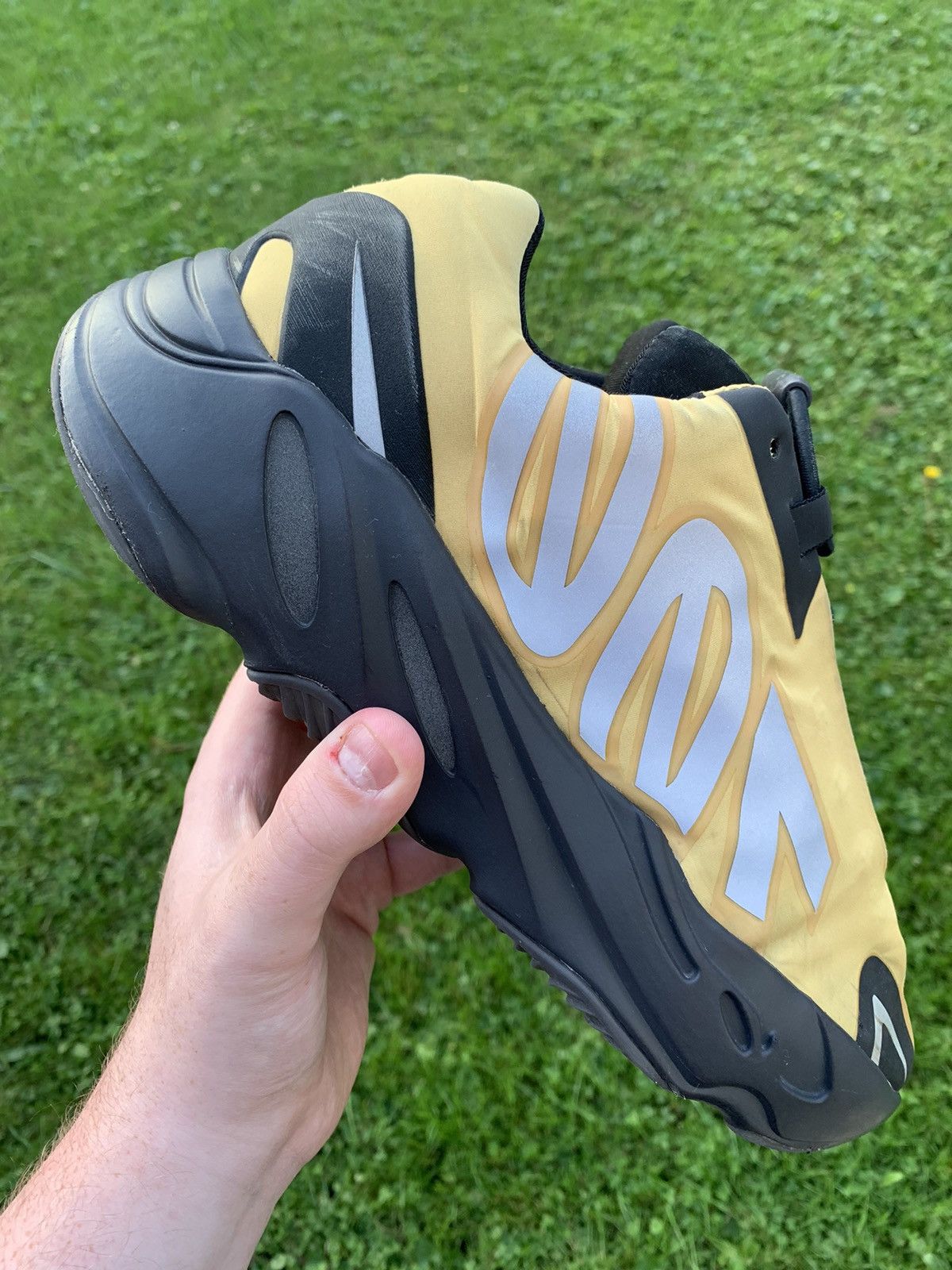 Adidas Yeezy Boost 700 MNVN Honey Flux Size 11
