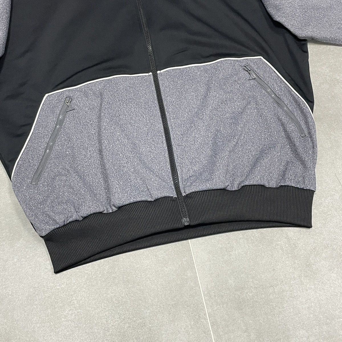 Adidas × Vintage Vintage Adidas Track Jacket Size L Size US L / EU 52-54 / 3 - 5 Thumbnail