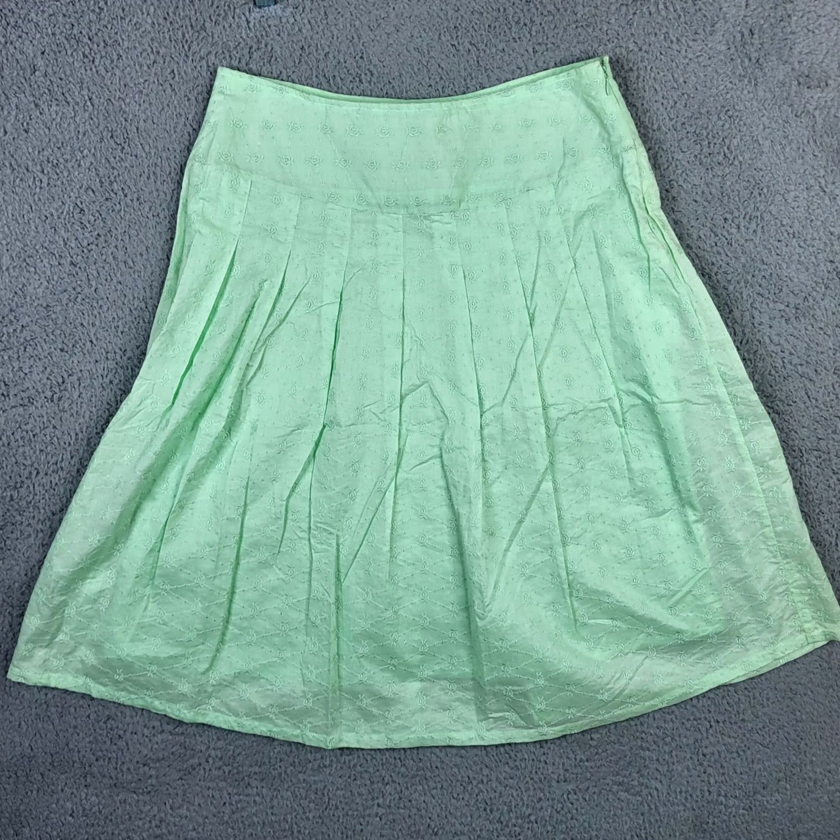 Vintage Harold's Women's Green Cotton A-Line Skirt Size 6 Knee Length Lined Dressy Casual Beltless Style 70s? Size 28" / US 6 / IT 42 - 4 Thumbnail
