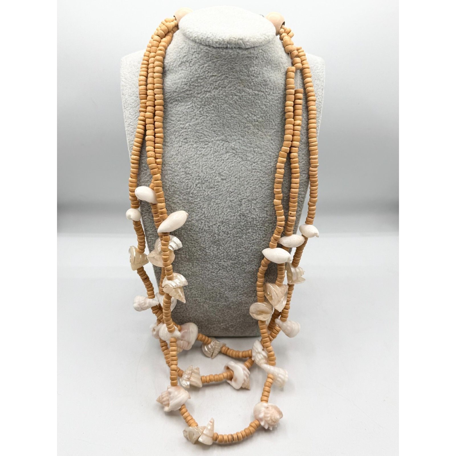 Vintage Vintage Three Strand Sea Shell Seashell Beaded Sea Queen Nec Size ONE SIZE - 3 Thumbnail