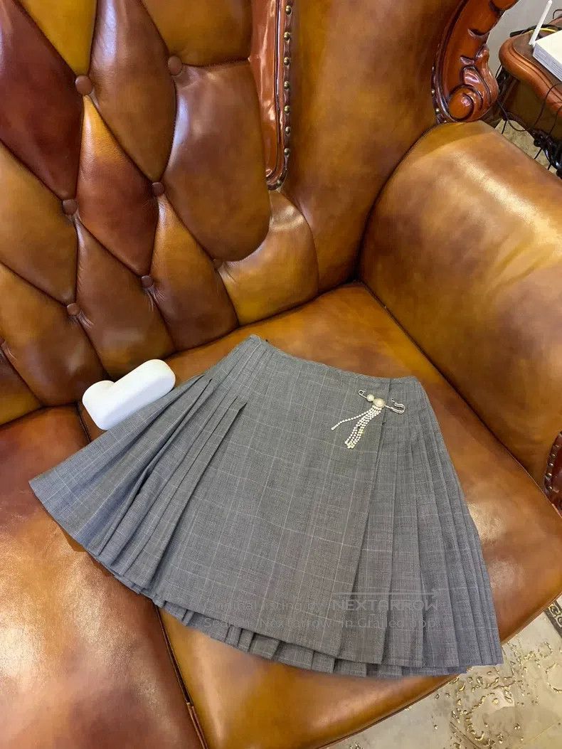 Miu Miu Miu Miu 36 overskirt Size 35" - 1 Thumbnail