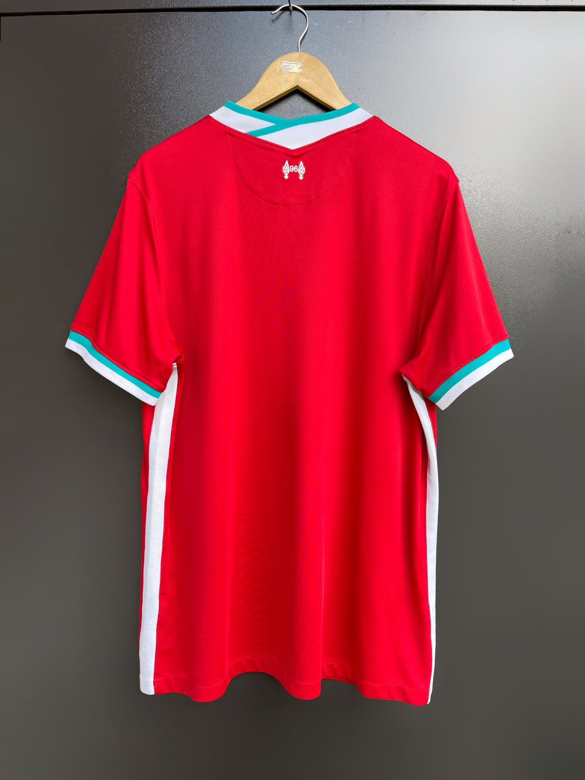Nike 2020-2021 Liverpool Home Shirt Football Jersey Red Kit XL Size US XL / EU 56 / 4 - 9 Thumbnail