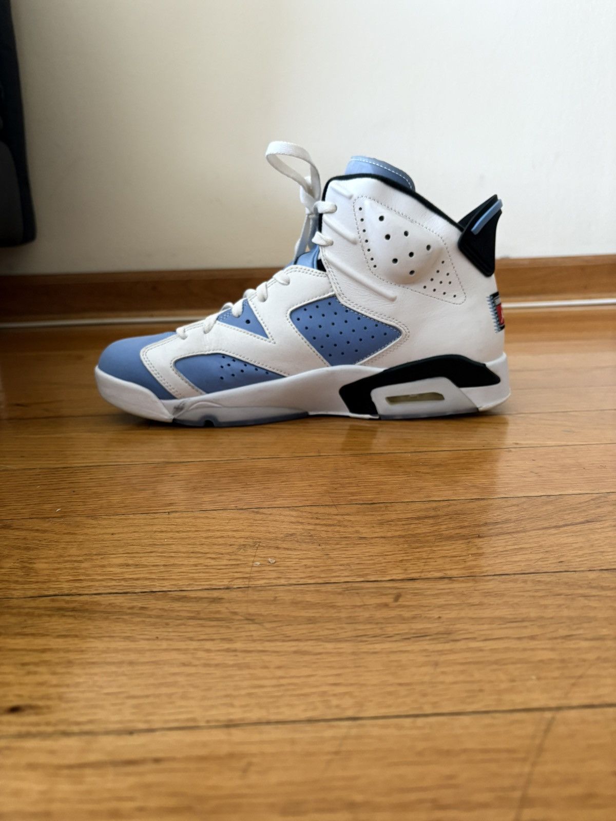 Jordan Brand UNC Blue Jordan 6s Size US 13 / EU 46 - 5 Thumbnail