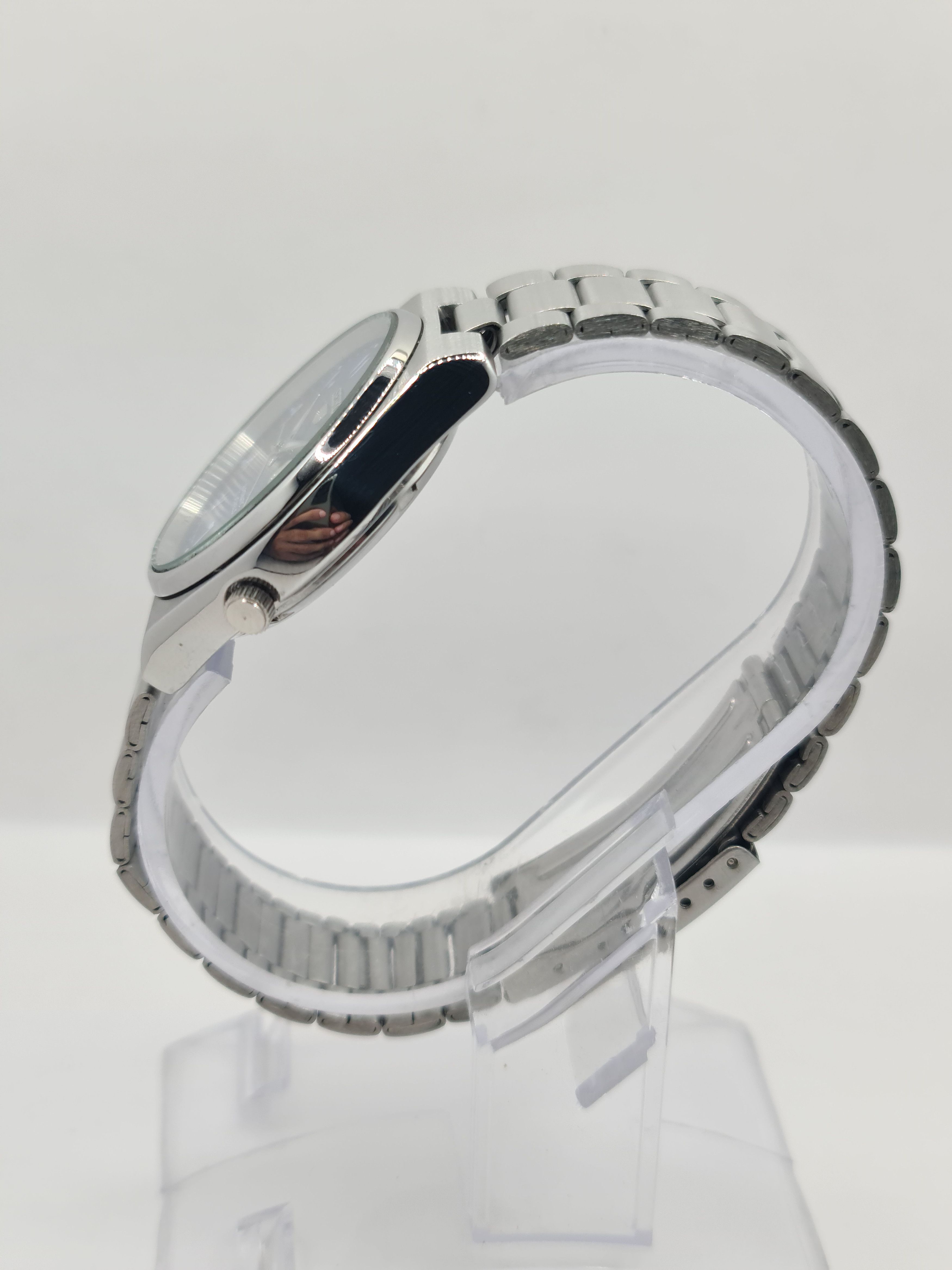 Seiko Seiko 5 Automatic Wrist Watch 17Jewels Day/Date Japan Size 36 - 13 Thumbnail