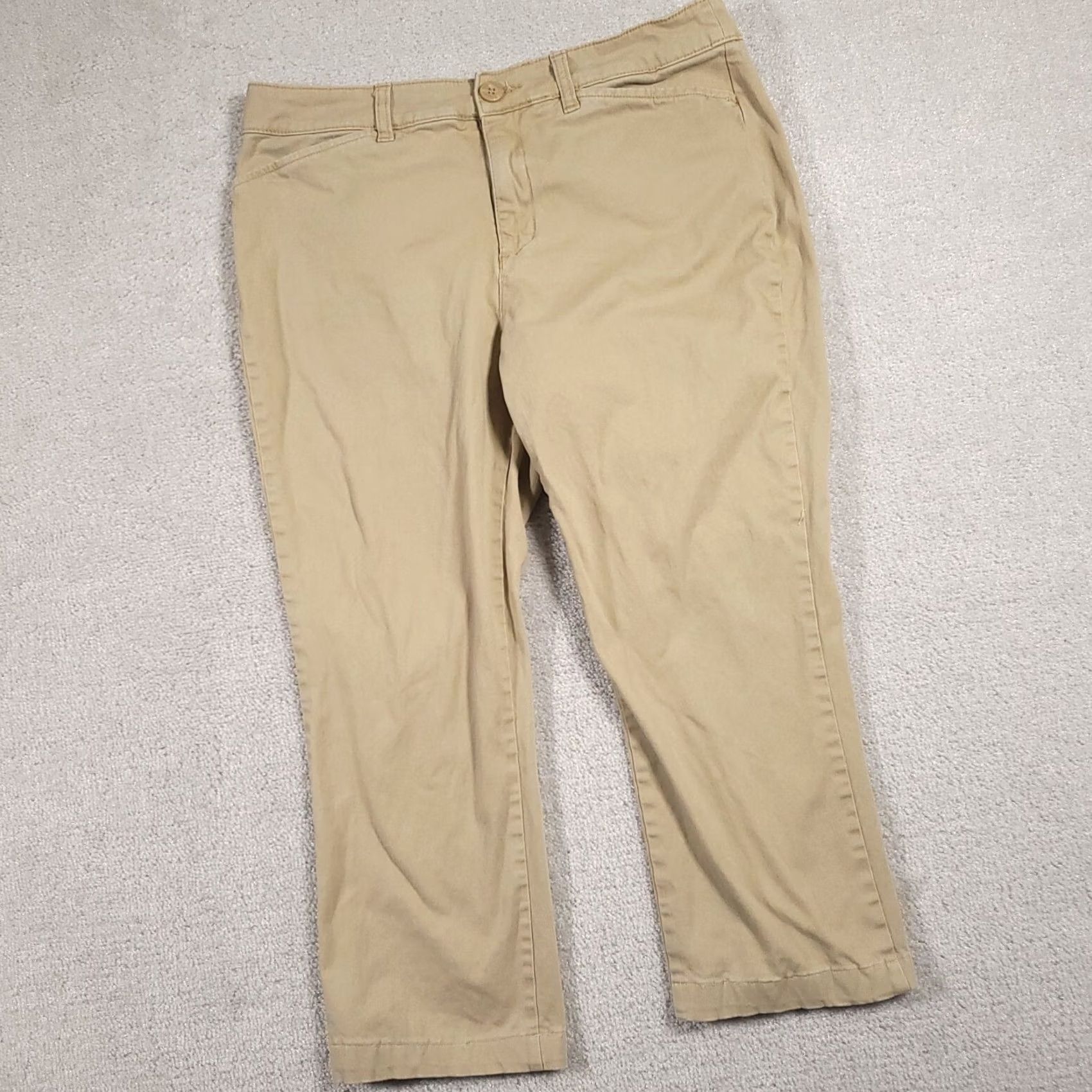 Vintage VINTAGE St. John's Bay Capri Pants Women's 12 Khaki Beige Straight Leg Stretch Size 34" / US 12 / IT 48 - 2 Thumbnail