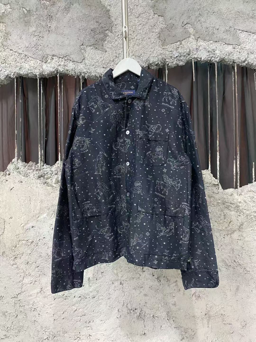 Louis Vuitton louis vuitton constellation long sleeve shirt Size US M / EU 48-50 / 2 - 1 Thumbnail