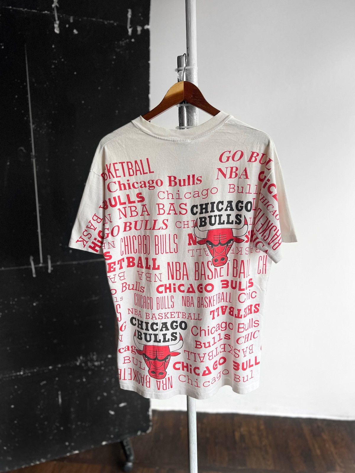 Champion × NBA × Vintage Chicago Bulls x Champion NBA Vintage T-Shirt Made in USA Size US L / EU 52-54 / 3 - 6 Thumbnail