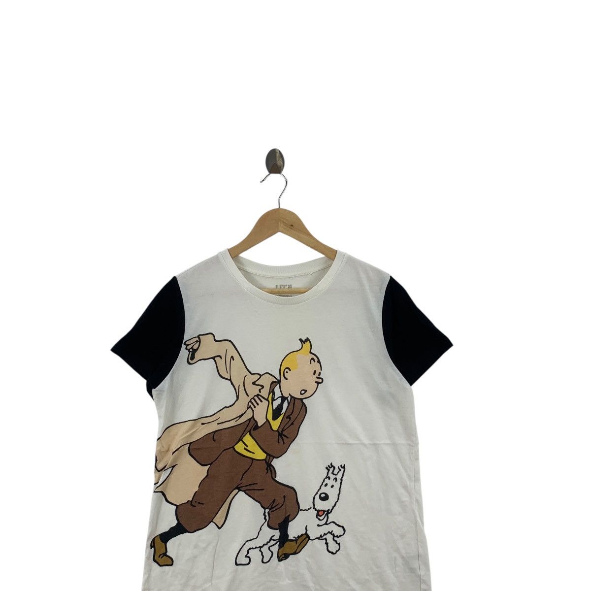 Uniqlo UNIQLO x TINTIN CARTOON Les Aventures Adventures Tee Shirt Size US M / EU 48-50 / 2 - 2 Thumbnail