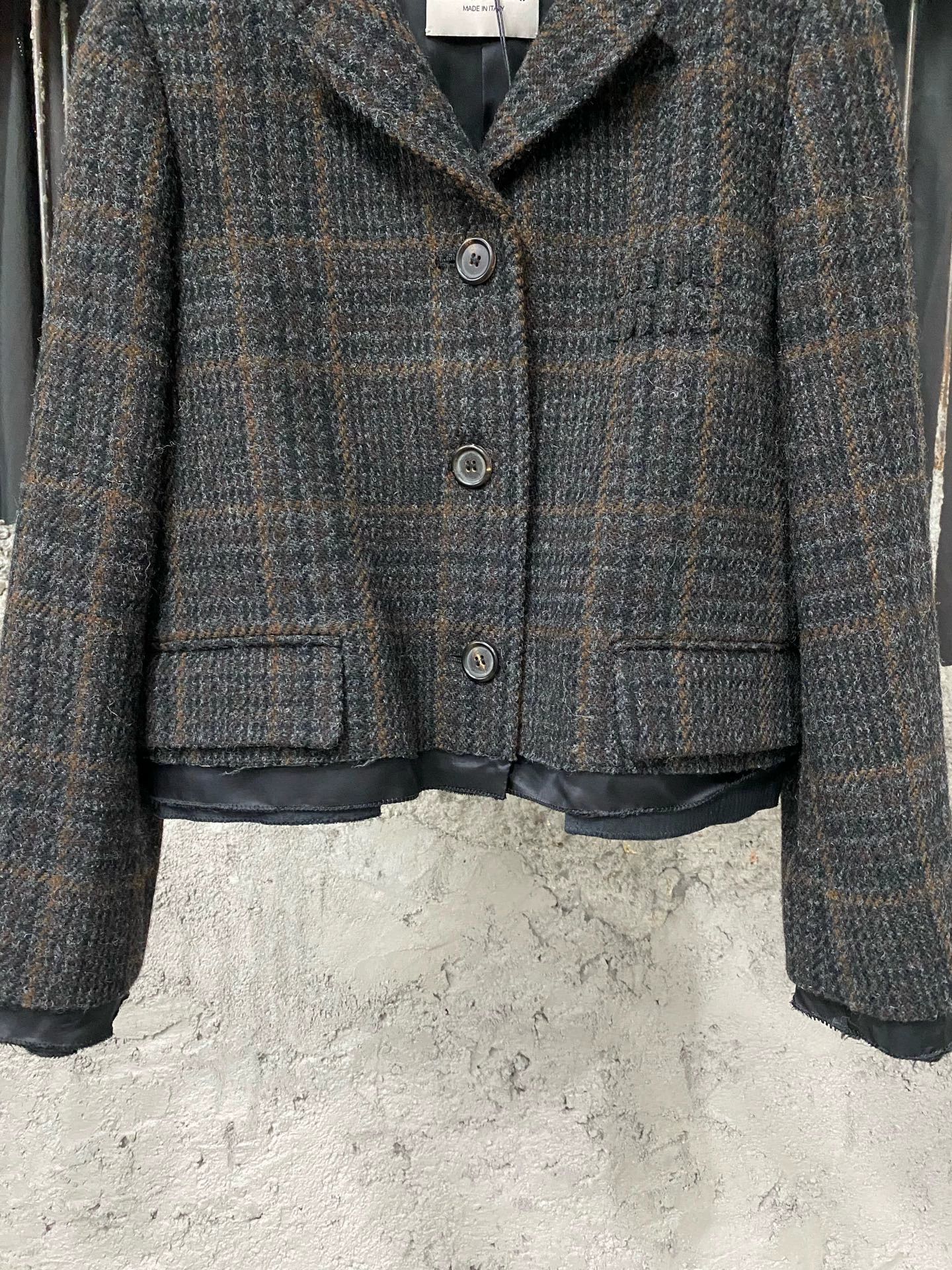Miu Miu Miumiu Grey Plaid Suit Size: 36 Condition Size S / US 4 / IT 40 - 5 Thumbnail