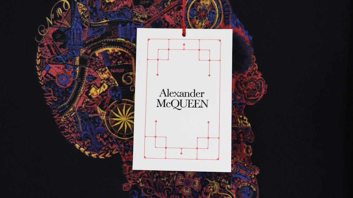 Alexander McQueen o1rshd1 T-Shirt in Black Size US L / EU 52-54 / 3 - 5 Thumbnail