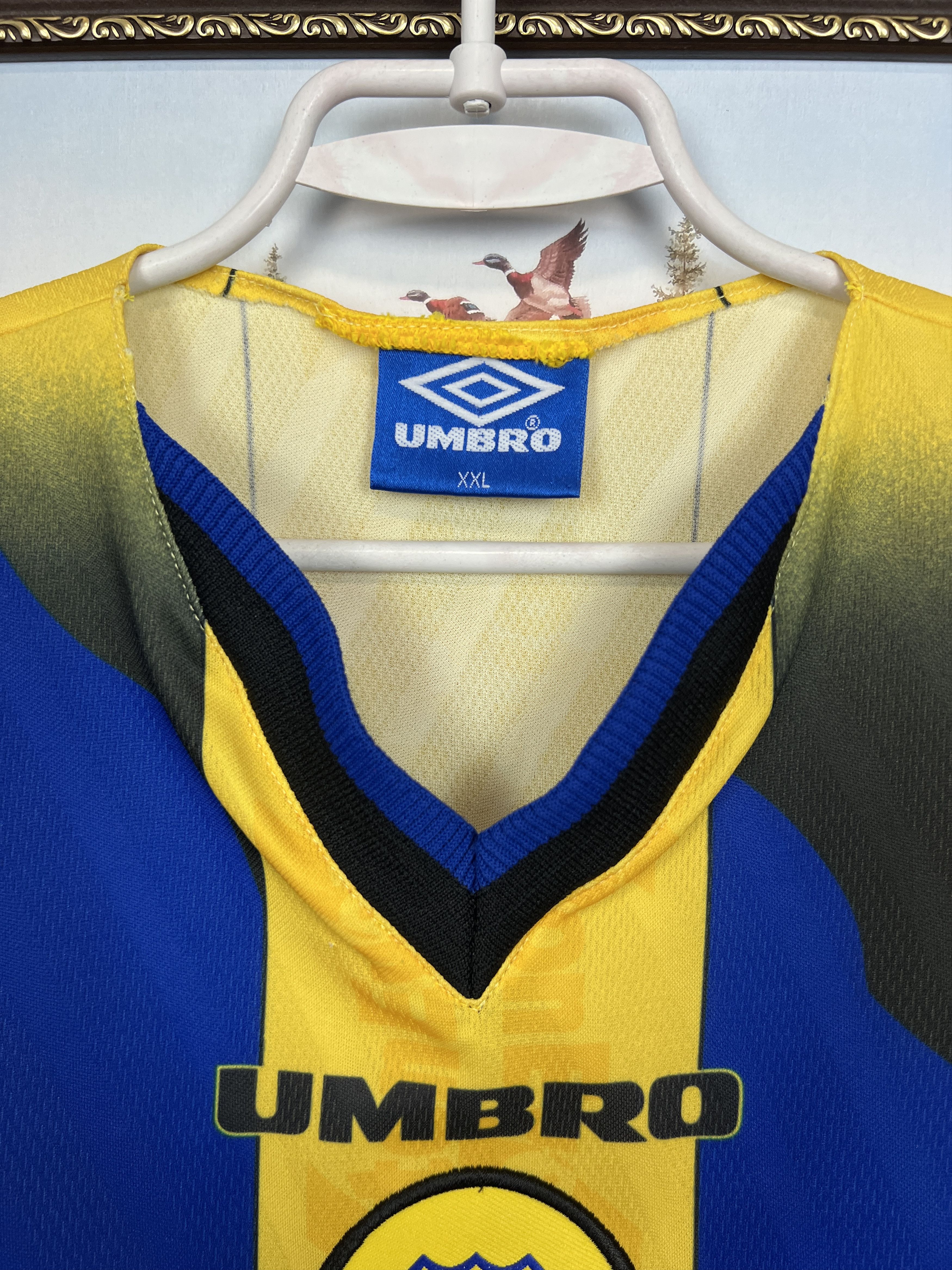 Umbro Everton Away football shirt 1996 Soccer Umbro Jersey Mens Size US XL / EU 56 / 4 - 6 Thumbnail