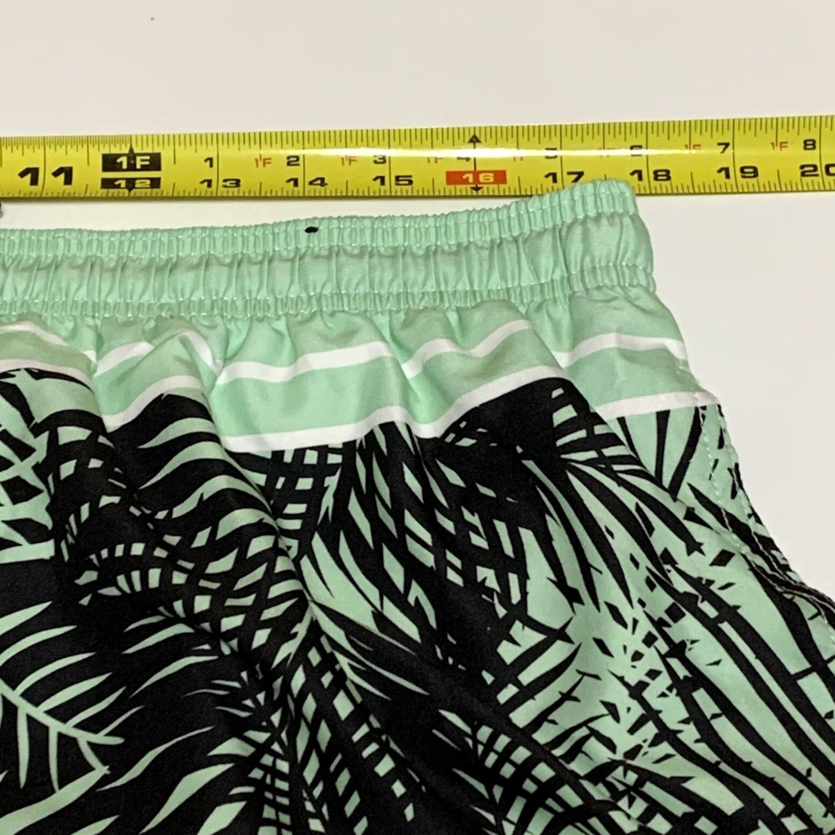Vintage Spicy Tuna Swim Trunks Mens XL Above-the-Knee Green Palm Tree Netted Board Shorts Size US 36 / EU 52 - 4 Thumbnail
