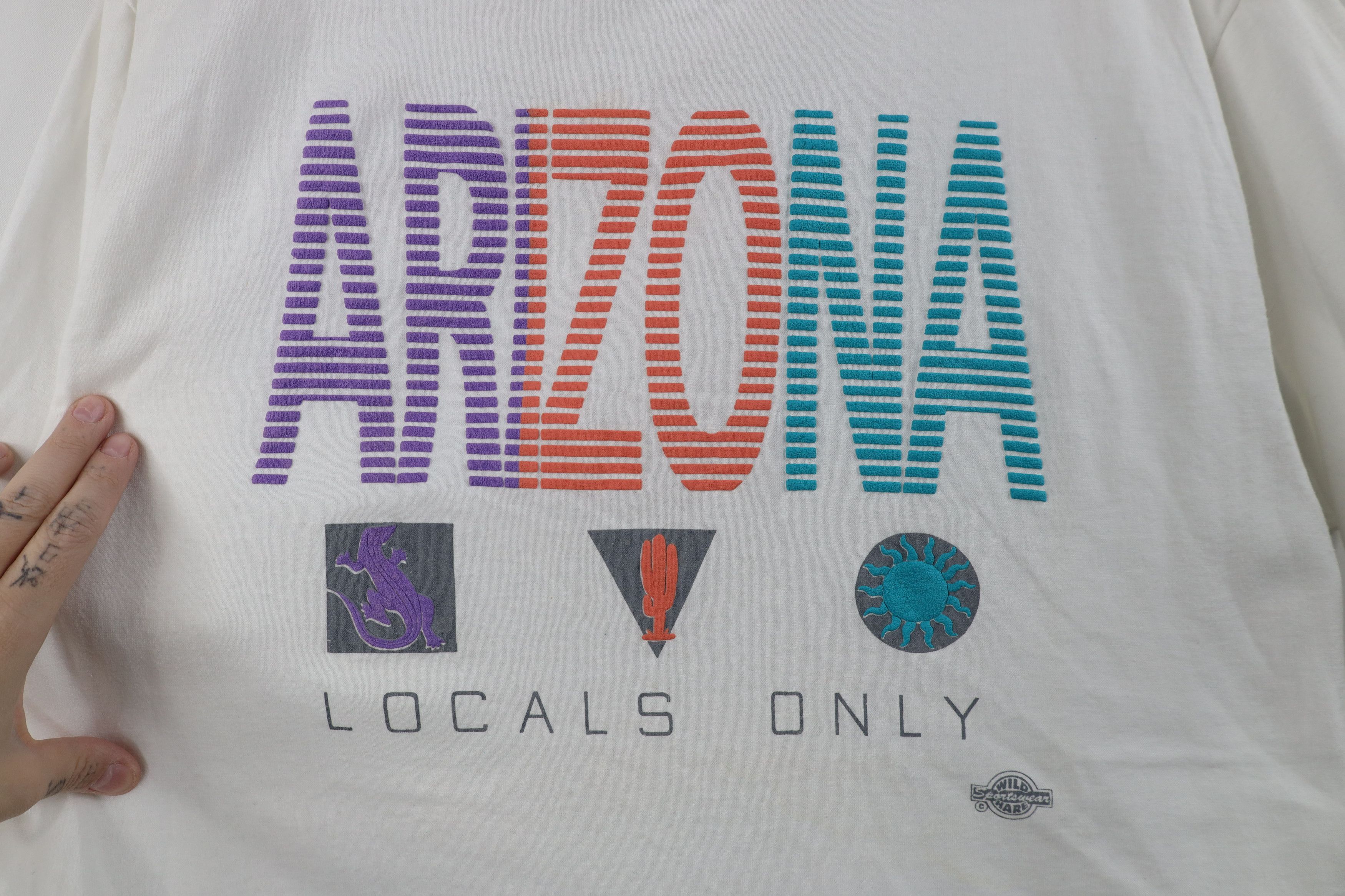 Vintage Vintage 90s Streetwear Paint Arizona Locals Only T-Shirt USA Size US XL / EU 56 / 4 - 4 Thumbnail