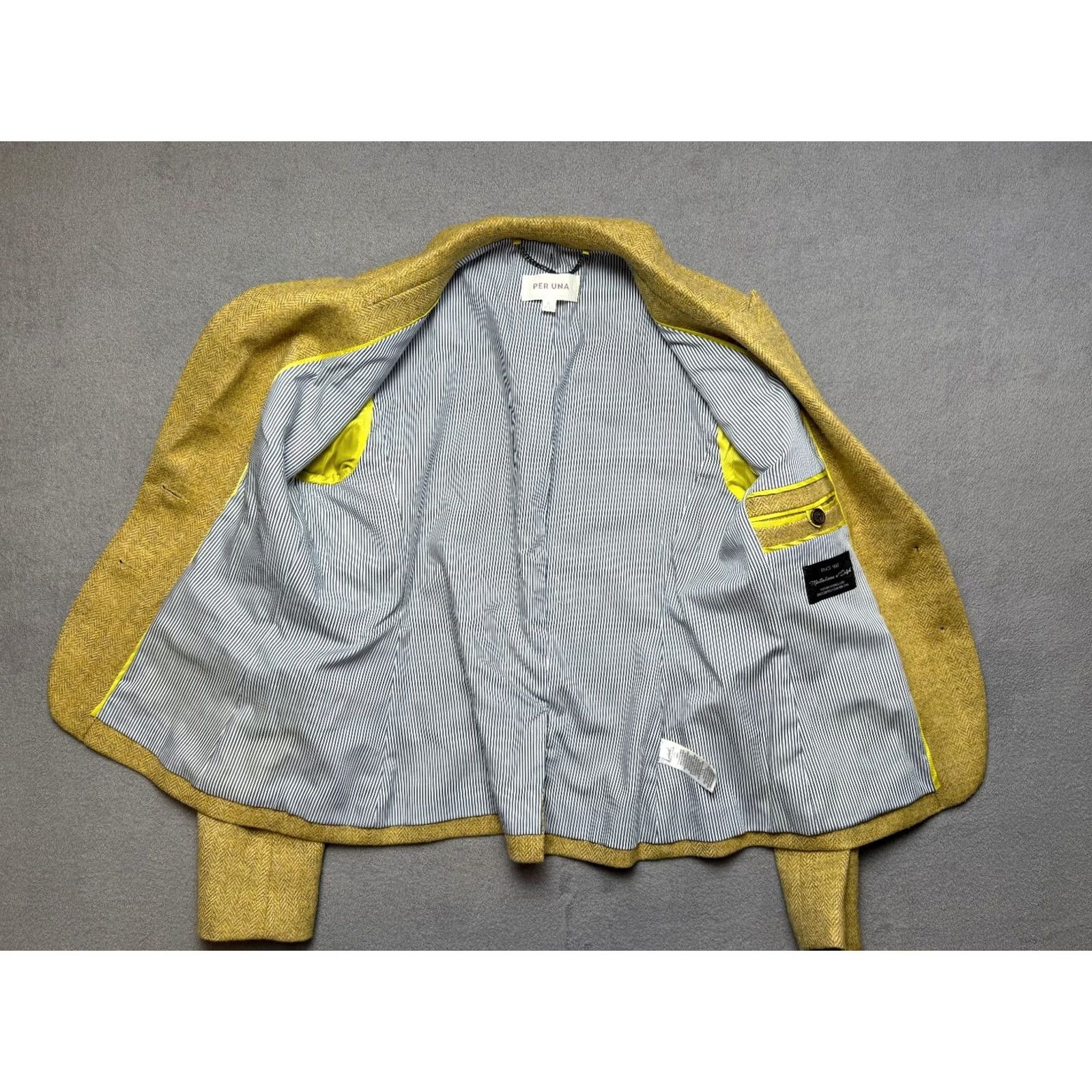 Vintage Per Una Wool Blazer Jacket Womens size 10 Yellow Lime Blazer, 10, Yellow, Womens, Per Una, Blazer, Wool, Tuxedo, Modern, Adult Women, 10, Lime, Yellow Size L / US 10 / IT 46 - 2 Thumbnail