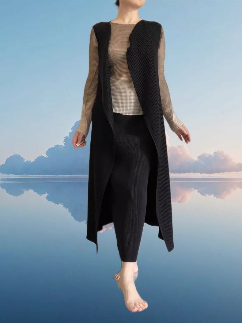 Issey Miyake Issey Miyake size:2 Black pleated long coat Size XS / US 0-2 / IT 36-38 - 4 Thumbnail