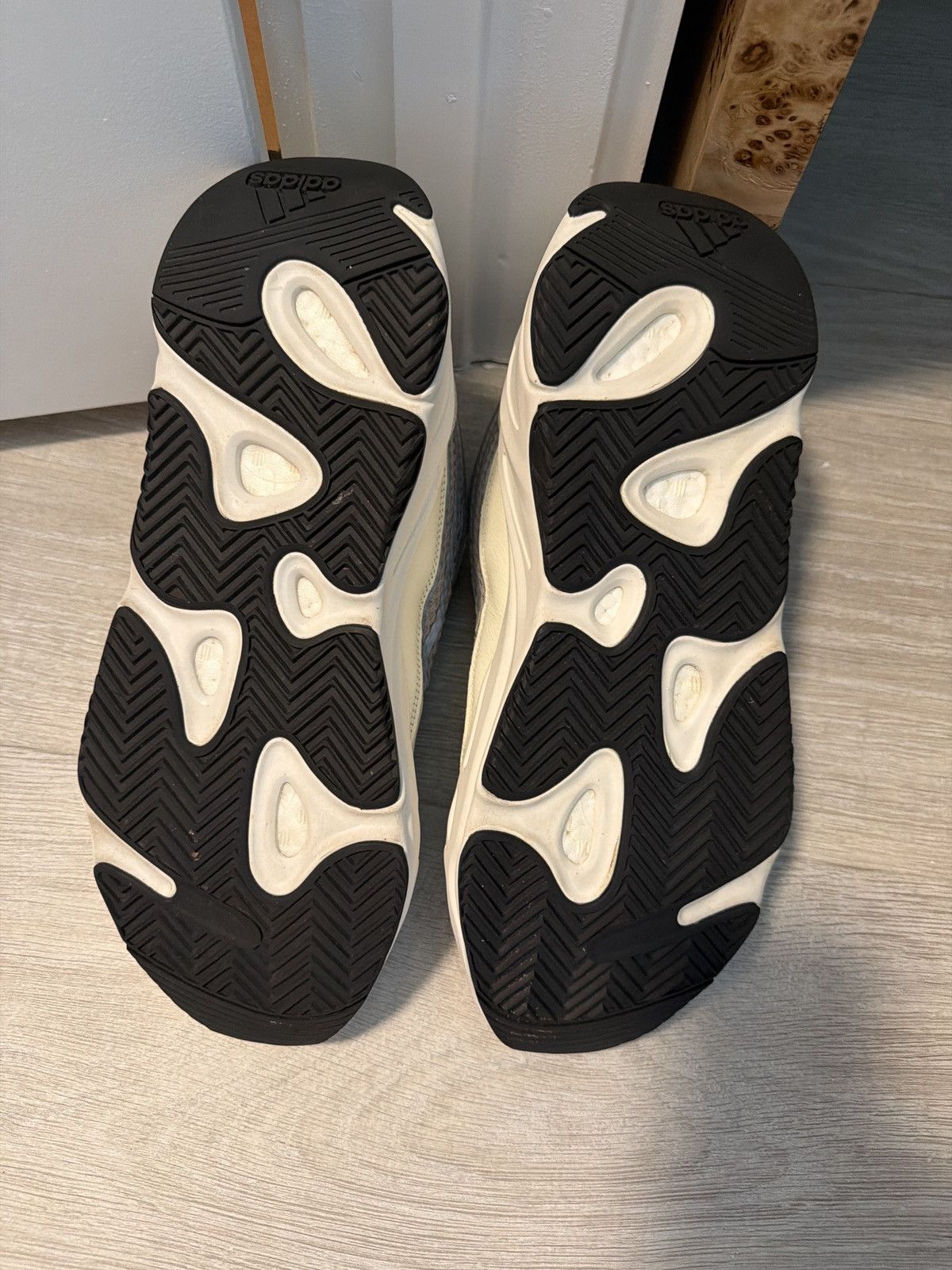 Yeezy adidas Yeezy Boost 700 V2 ‘Static’ Size US 13 / EU 46 - 4 Thumbnail