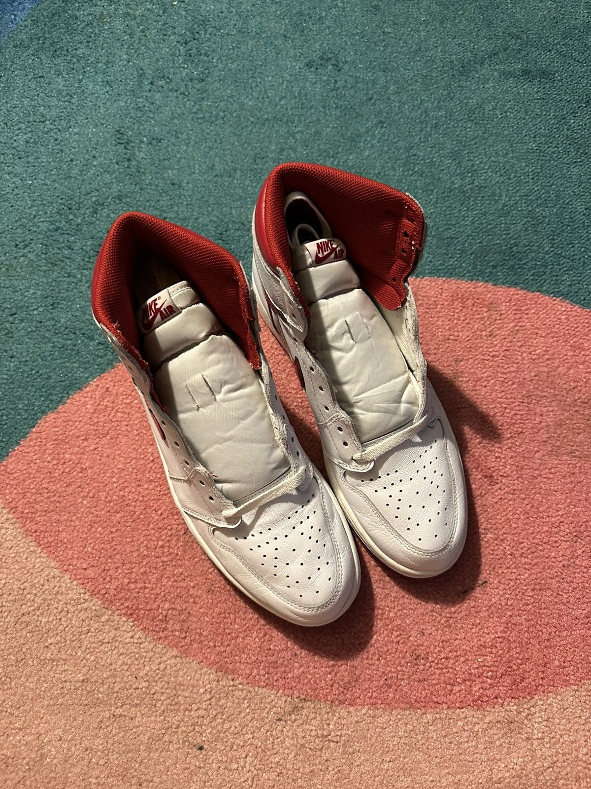Jordan Brand Air Jordan 1 Retro Metallic Red (2017) Size US 11.5 / EU 44-45 - 2 Thumbnail