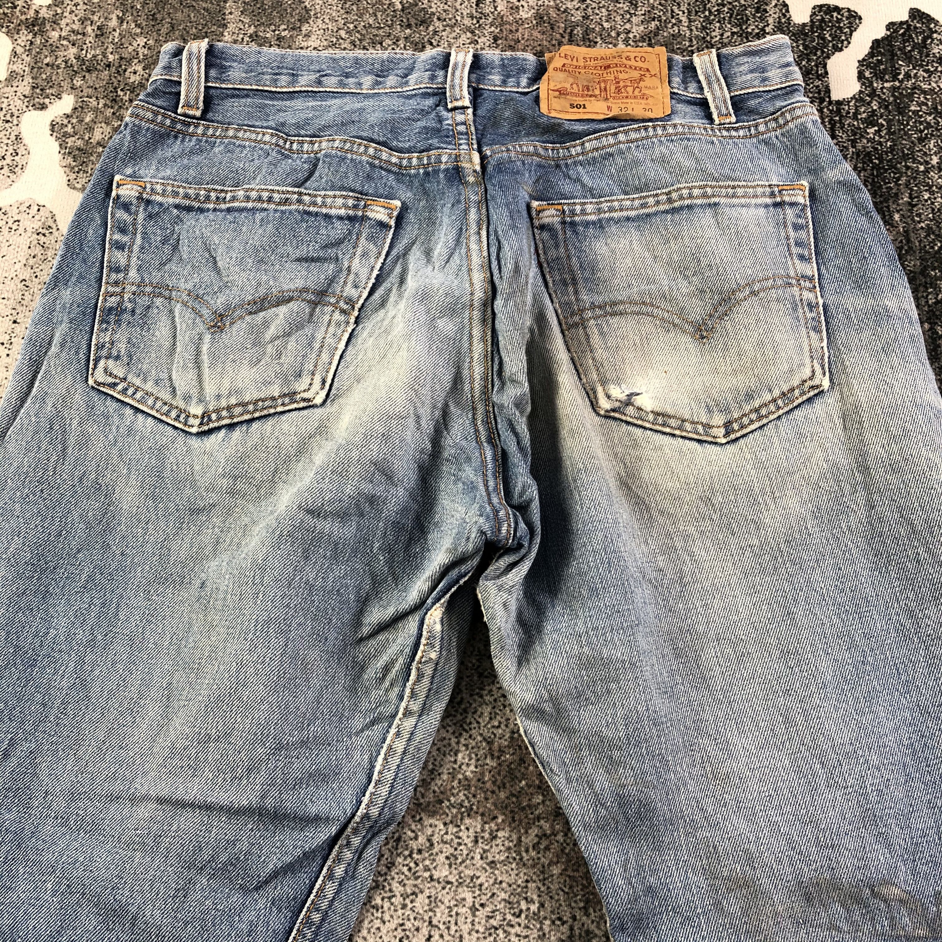 Levi's Vintage 90s Levis 501 Jeans Medium Wash Distress Denim Size US 32 / EU 48 - 4 Thumbnail