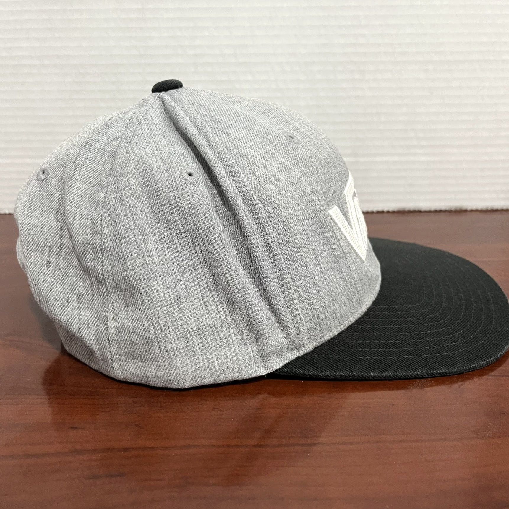 Vans VANS Hat Cap Snap Back Gray Black Adjustable Skater Size ONE SIZE - 7 Thumbnail