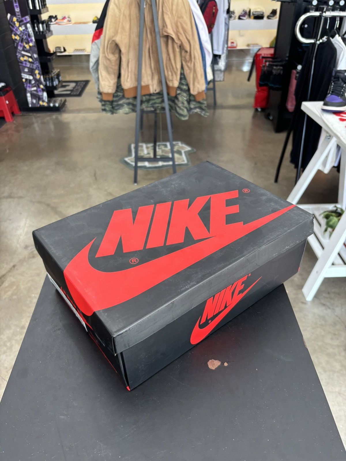 Jordan Brand Jordan 1 Defiant White Black Gym Red Sz. 11.5 Size US 11.5 / EU 44-45 - 12 Thumbnail