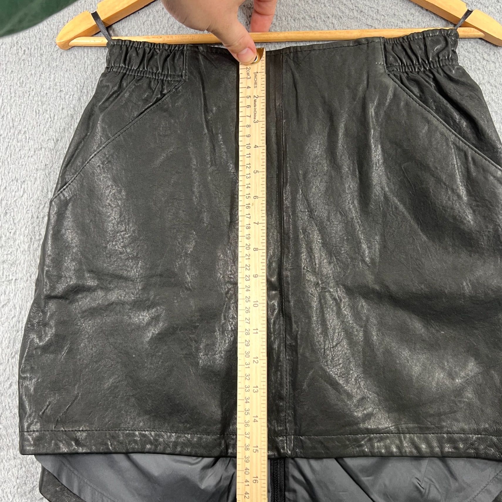 Nike NIKE 100% Lamb Leather High Low Zipper Skirt Women's Medium Black Party/Cocktail Size 32" / US 10 / IT 46 - 5 Thumbnail