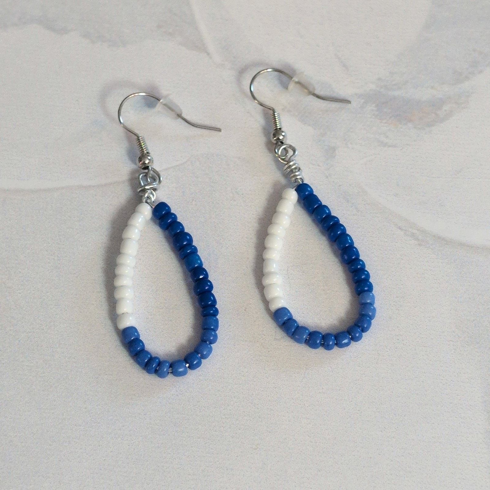 Other Fun VTG 1980s Blue & White Beaded Teardrop Dangle Earrings Size ONE SIZE - 4 Thumbnail