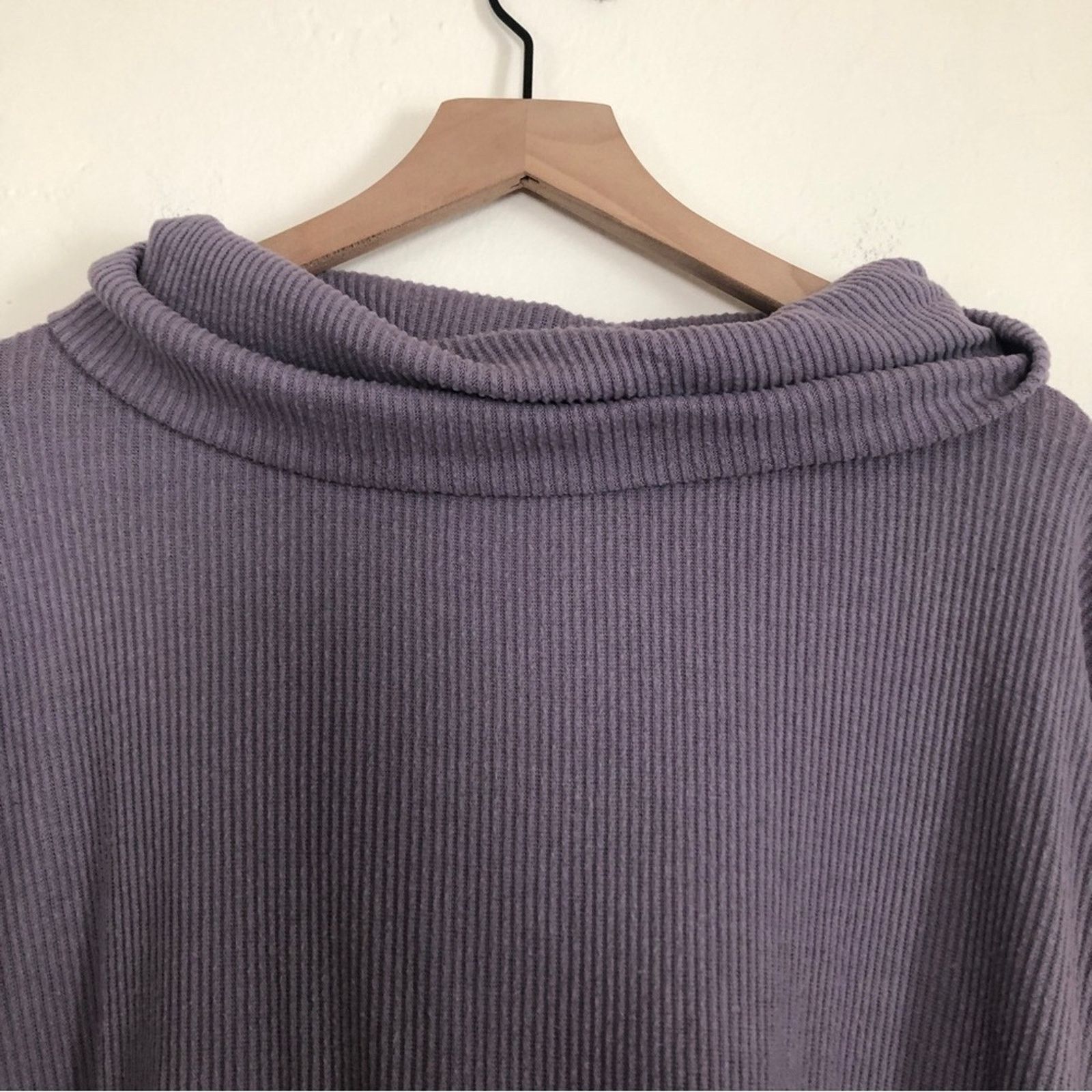 Free People Free People We the Free Purple Long Sleeve Cowl Neck Sweater Size S / US 4 / IT 40 - 7 Thumbnail