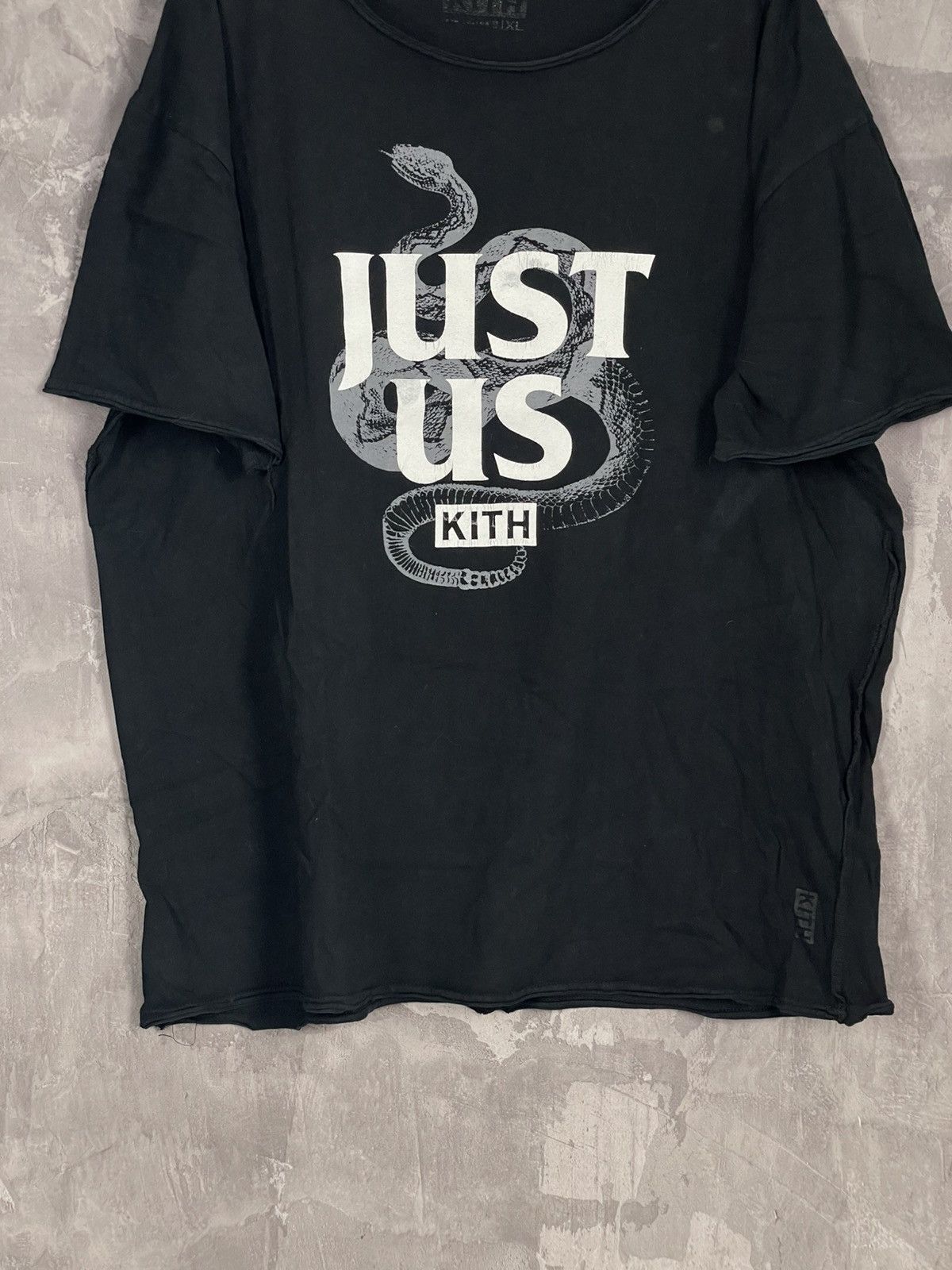 Vintage KITH Just Us Graphic T-Shirt Men’s Medium Size US XL / EU 56 / 4 - 5 Thumbnail