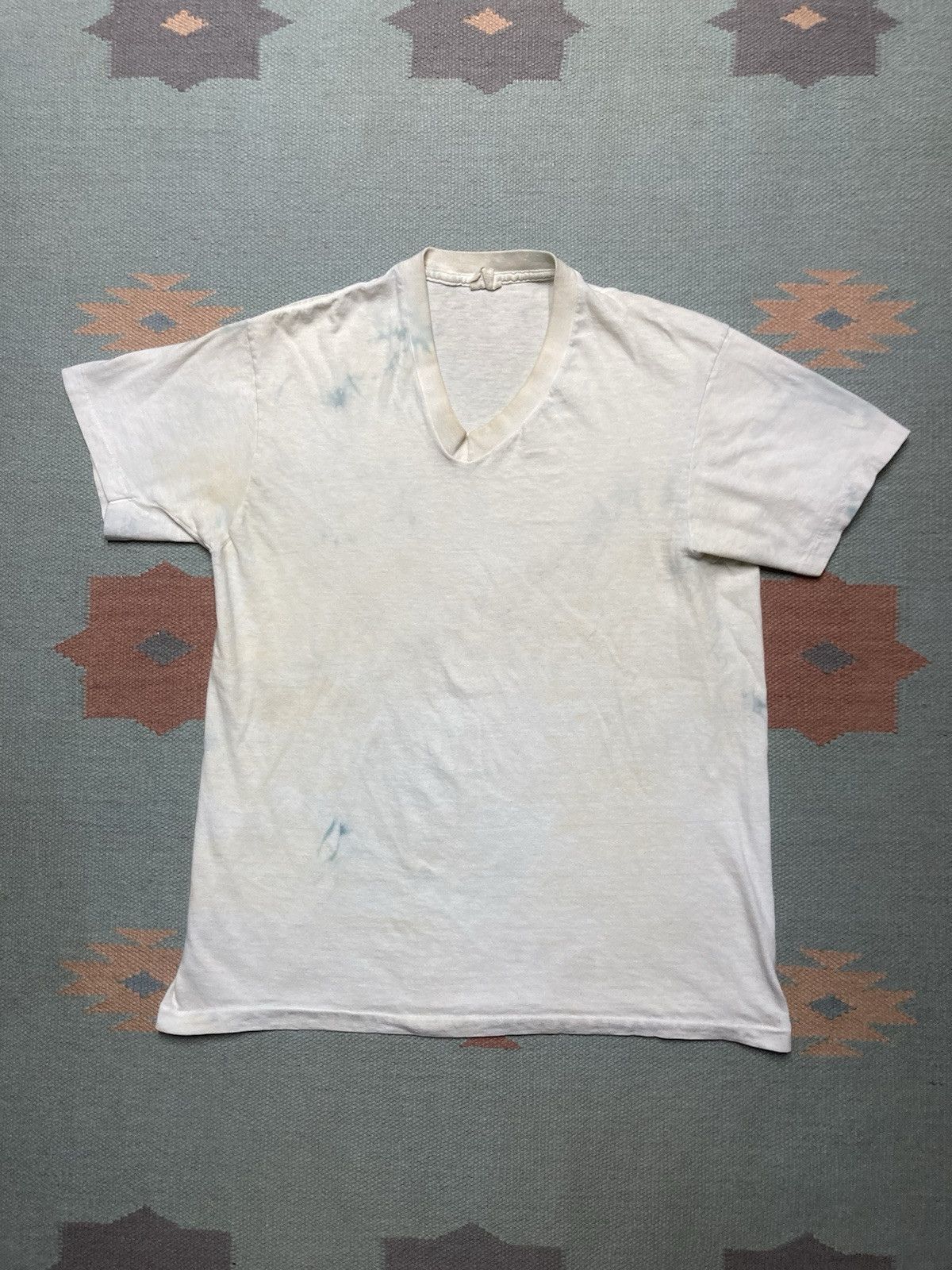 Vintage 70s blank white t shirt v neck soft combed cotton grunge XL Size US XL / EU 56 / 4 - 1 Thumbnail