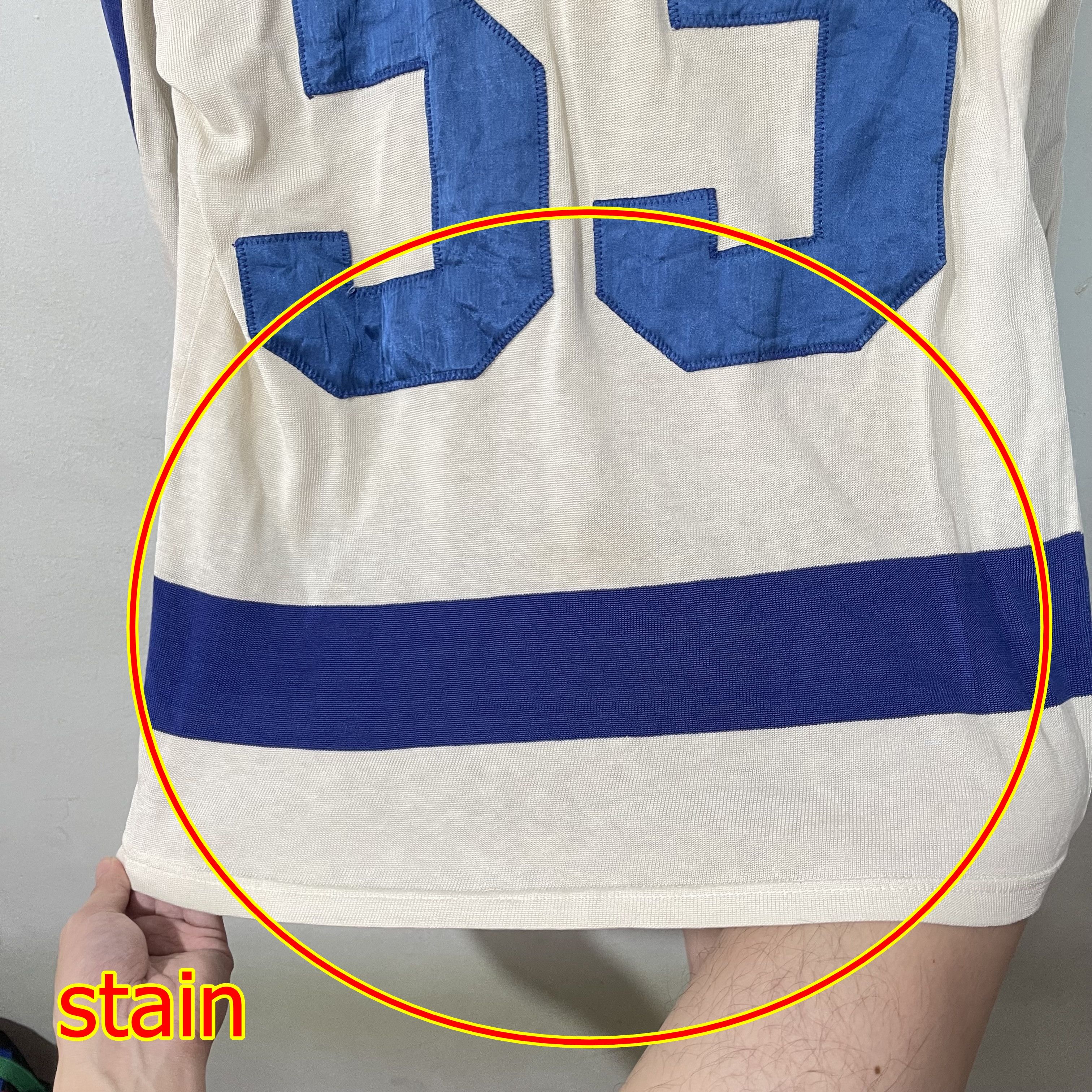 NHL Vintage 80s Toronto Maple Leafs Hockey Jersey NHL Jersey Size US S / EU 44-46 / 1 - 10 Thumbnail
