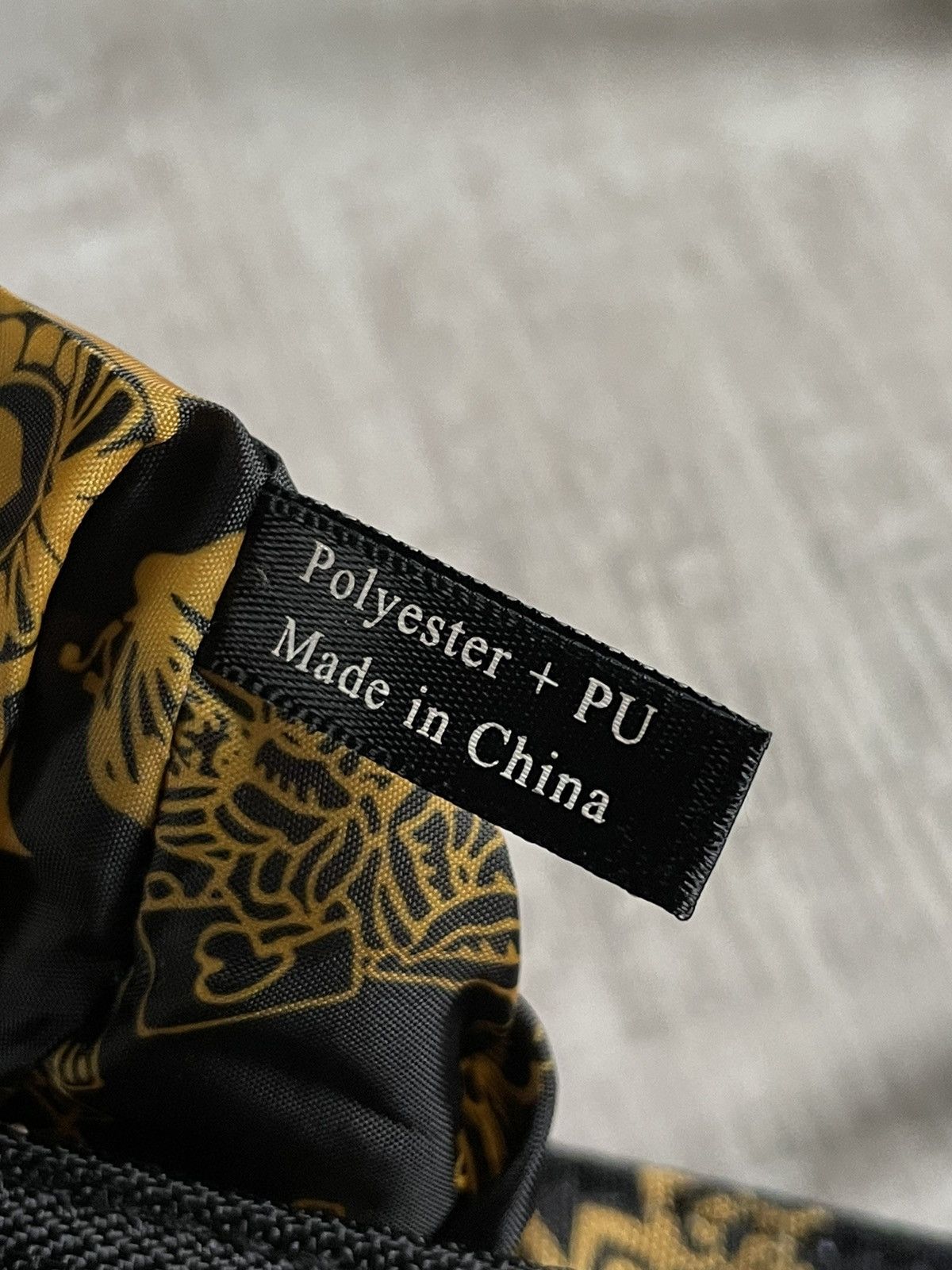 Versace Versace Parfums Weekender Tote Bag Black/Gold RARE Size ONE SIZE - 10 Thumbnail