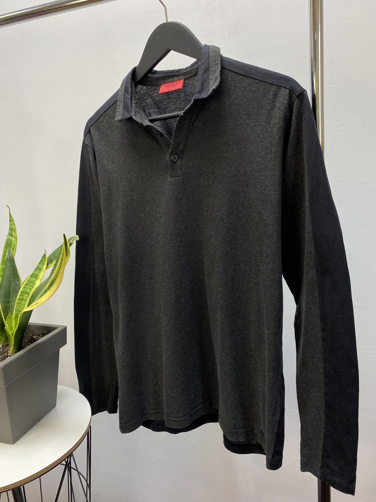Hugo Boss × Vintage Vintage Hugo Boss Logo Longsleeve Polo Shirt Size US M / EU 48-50 / 2 - 2 Thumbnail