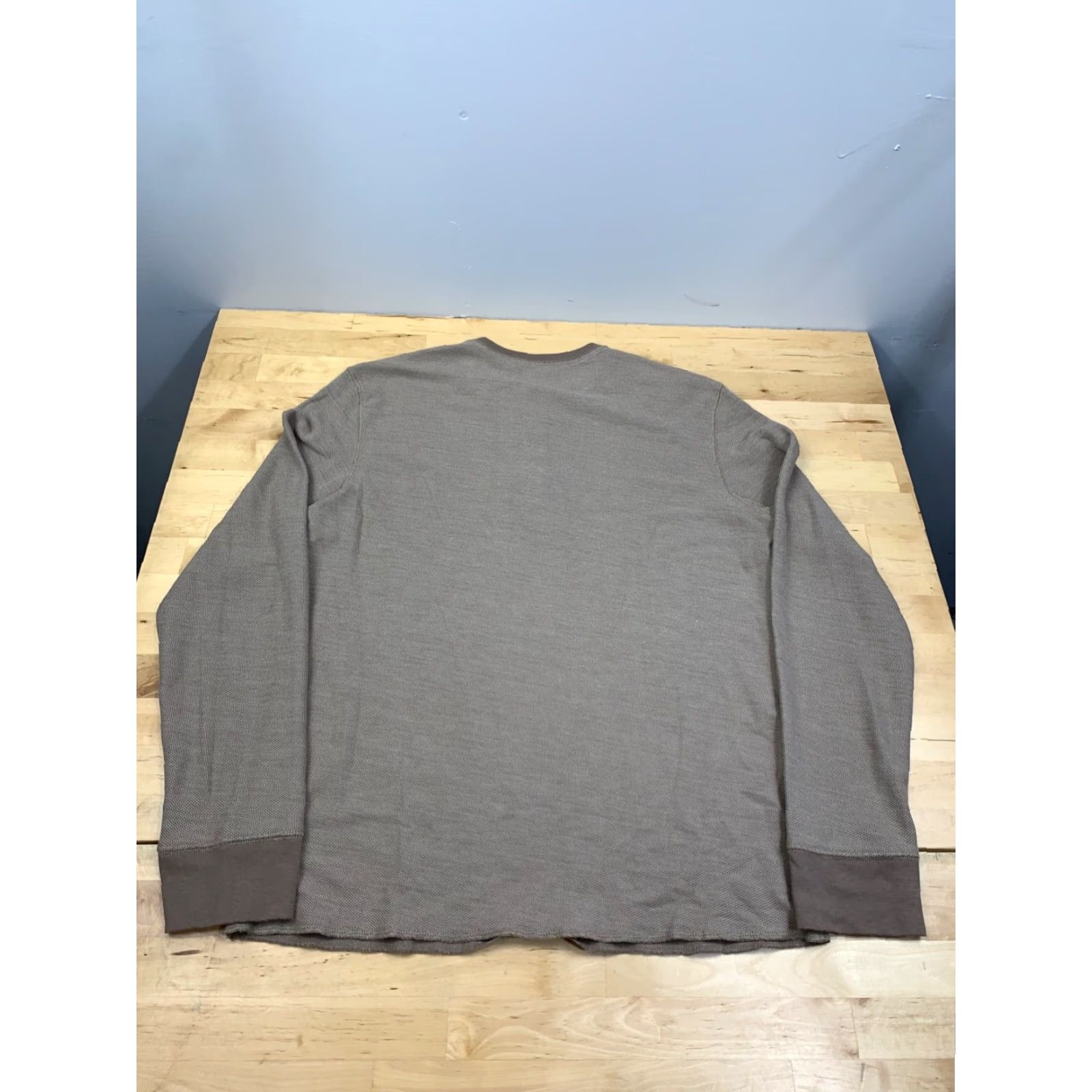 UNTUCKit UNTUCKit Long Sleeve Henley Shirt Mens S Brown Casual #8986 Size US S / EU 44-46 / 1 - 6 Thumbnail