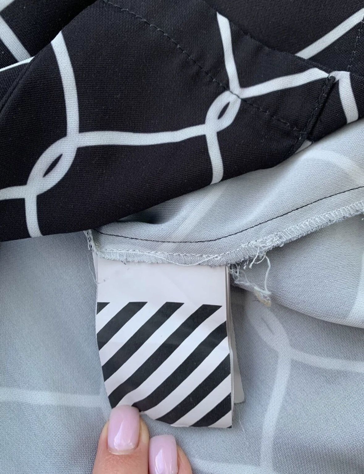Off-White Off-White C/O VIRGIL ABLOH Broken Fence Holiday RRP 720$ Size US M / EU 48-50 / 2 - 8 Thumbnail