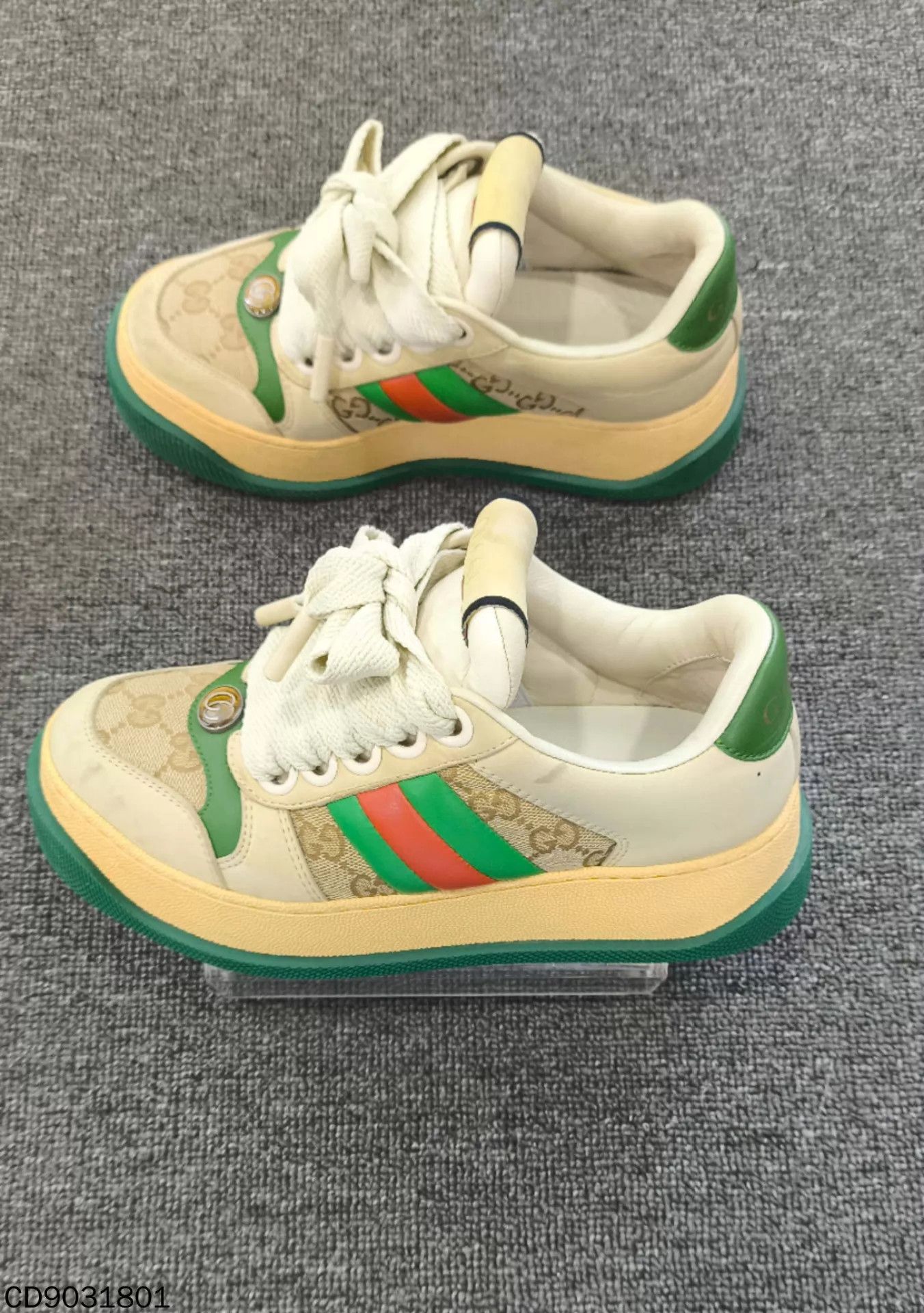 Gucci GUCCI GG Supreme Dirty Sneaker 98 New Women's 35.5 Size US 5 / IT 35 - 3 Thumbnail