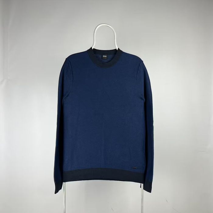 Hugo boss jumper small sales