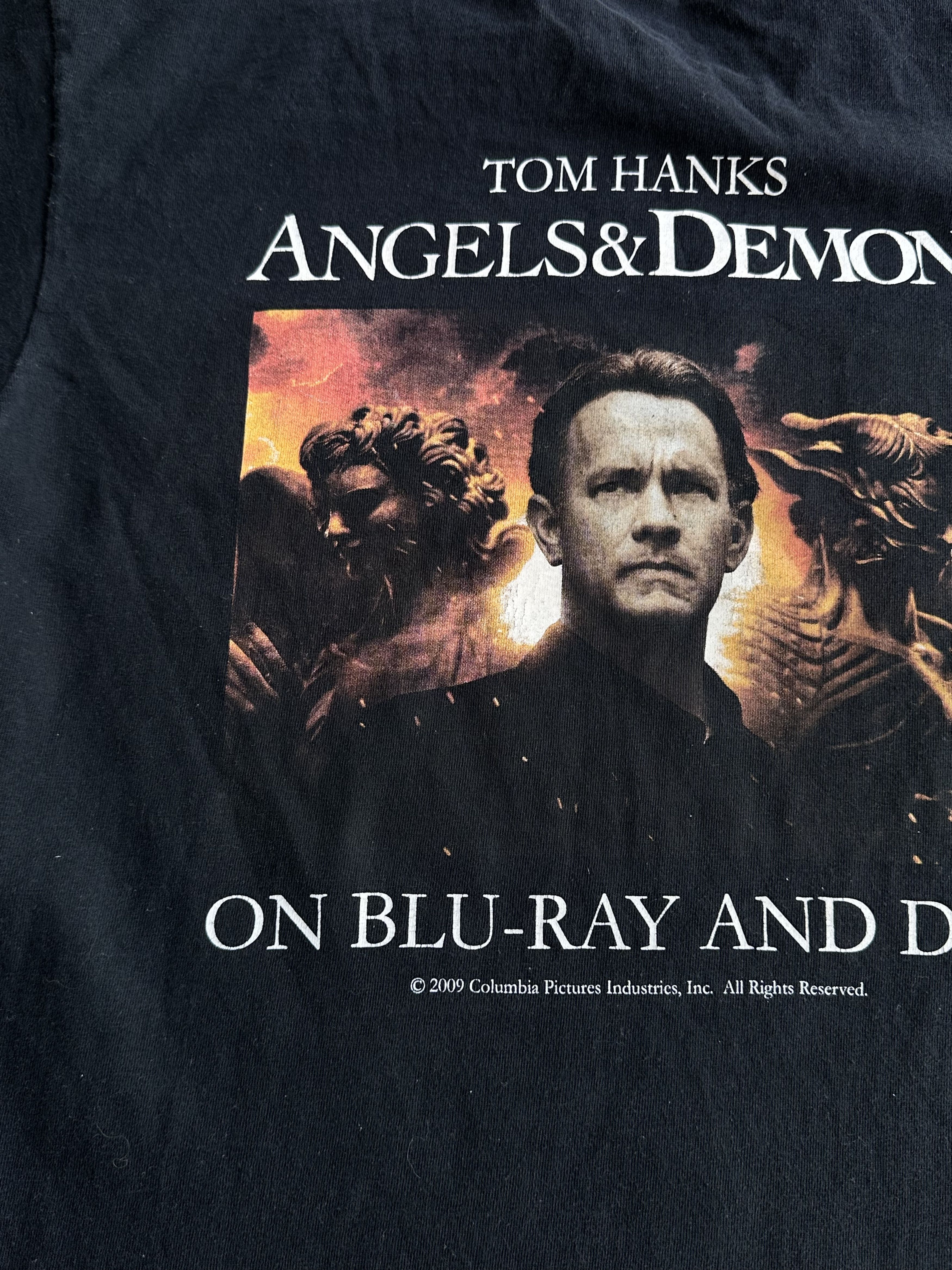 Vintage Angels and Demons Tom Hanks 2009 movie t shirt Size US L / EU 52-54 / 3 - 9 Thumbnail