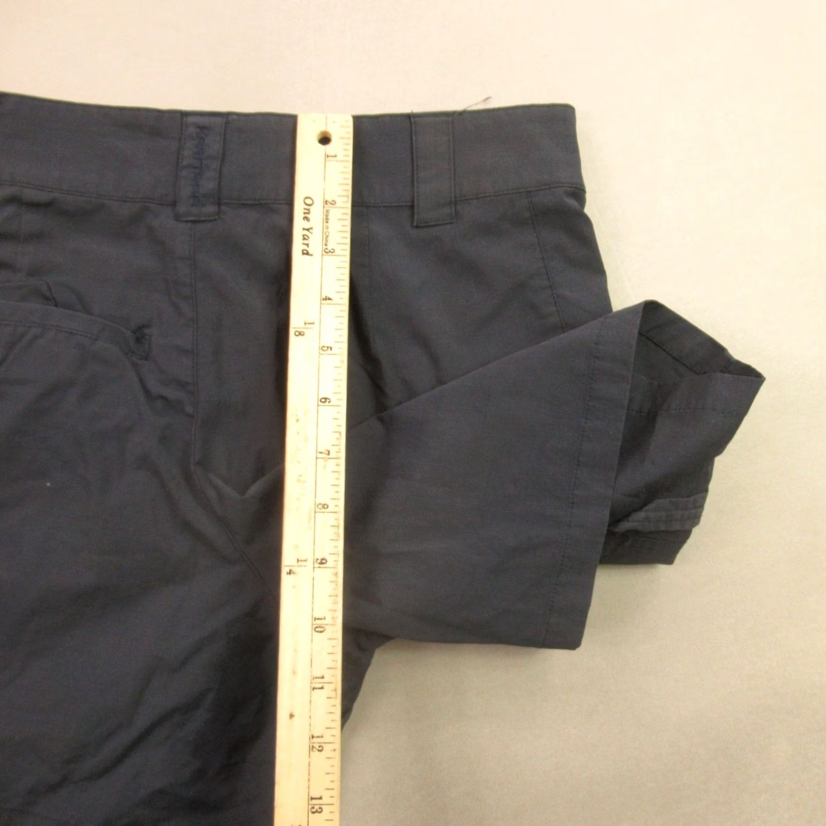 Vintage Kari Traa Women's Small Chino Shorts Gray Pockets Casual Outdoor Hiking Lightweight Size 28" / US 6 / IT 42 - 7 Thumbnail