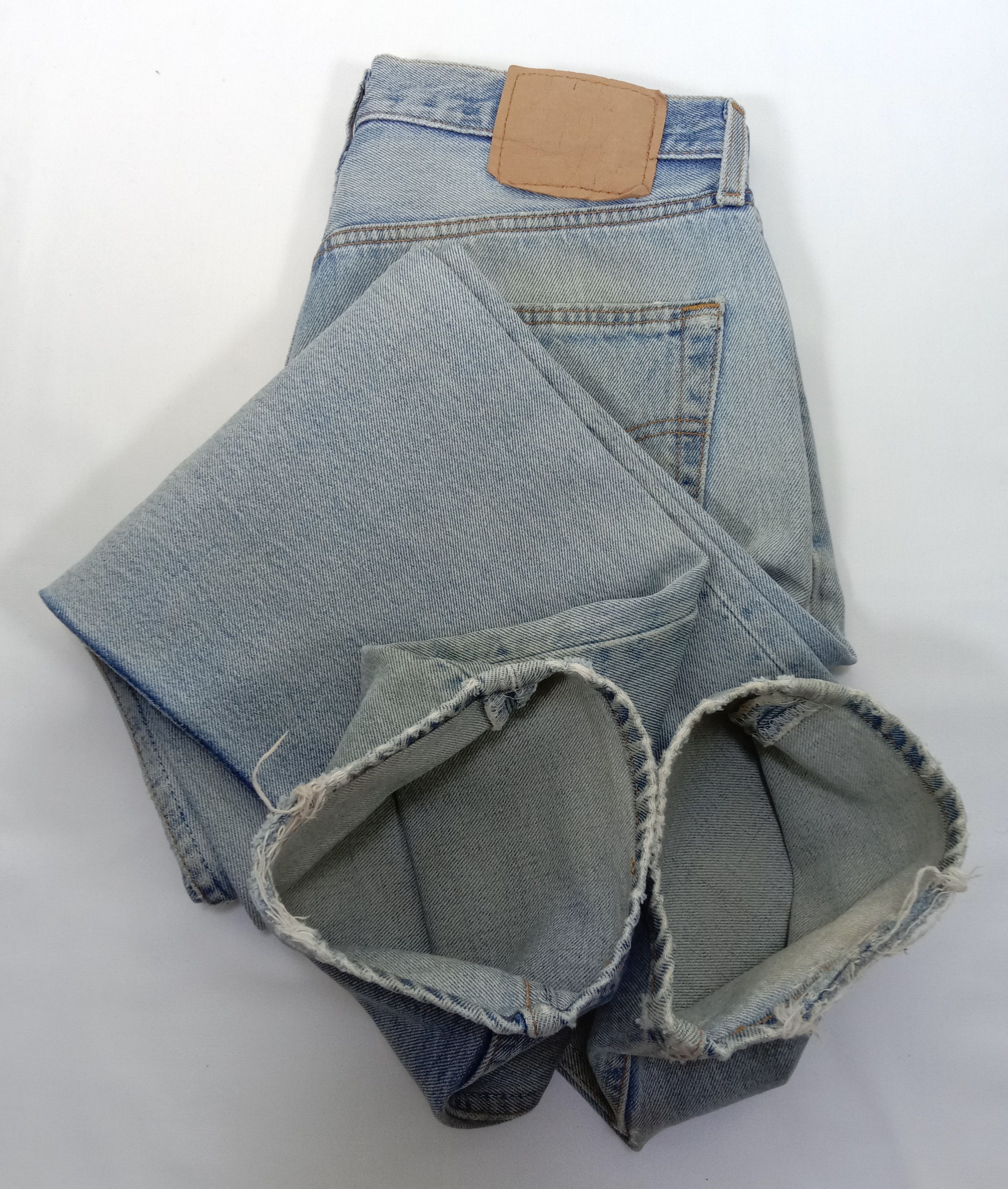 Levi's Vintage 90s Levi's 501 Jeans Light Wash Distressed Denim Size 31" - 15 Thumbnail