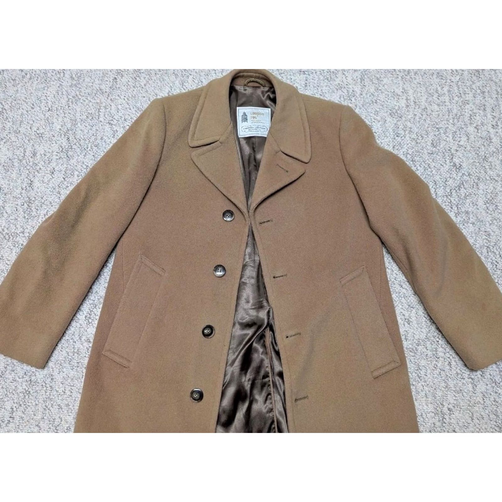 London Fog VINTAGE London Fog Overcoat Wool Camel 36R Mens XS Coat Wool 100% Pattern Solid Button Classic 1980s Size US XS / EU 42 / 0 - 7 Thumbnail