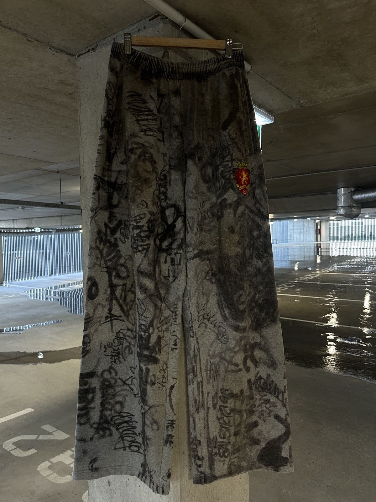 Balenciaga SS23 Balenciaga Skater Graffiti Distressed Zip Up Hoodie Size US M / EU 48-50 / 2 - 13 Thumbnail