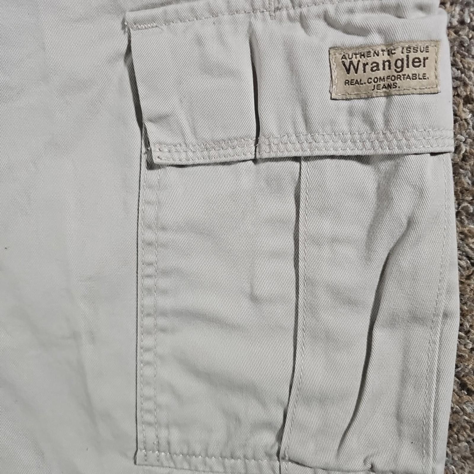 Wrangler Wrangler Cargo Shorts Sz 34 Size US 34 / EU 50 - 2 Thumbnail
