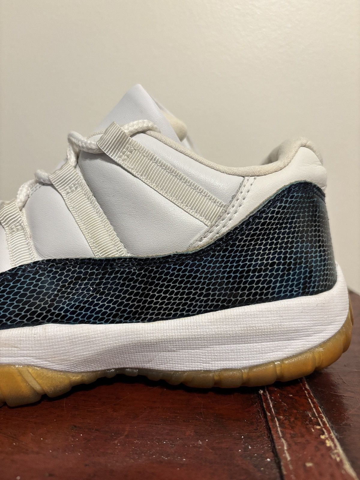 Jordan Brand × Nike 2001 Air Jordan 11 Retro Low 'Snakeskin' Size US 9.5 / EU 42-43 - 2 Thumbnail