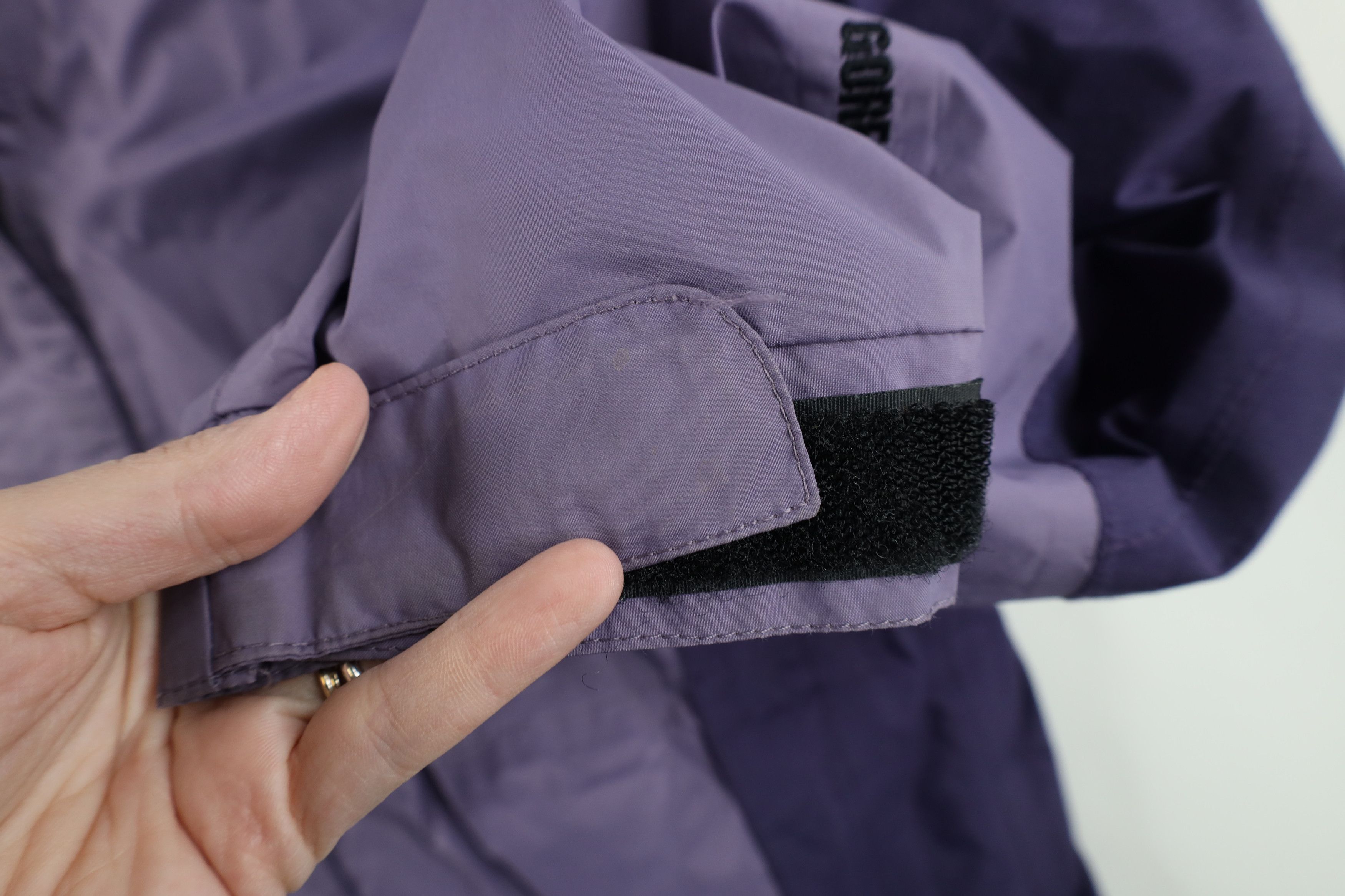 The North Face × Vintage Vintage 90s The North Face Goretex Hooded Jacket Purple Size S / US 4 / IT 40 - 5 Thumbnail