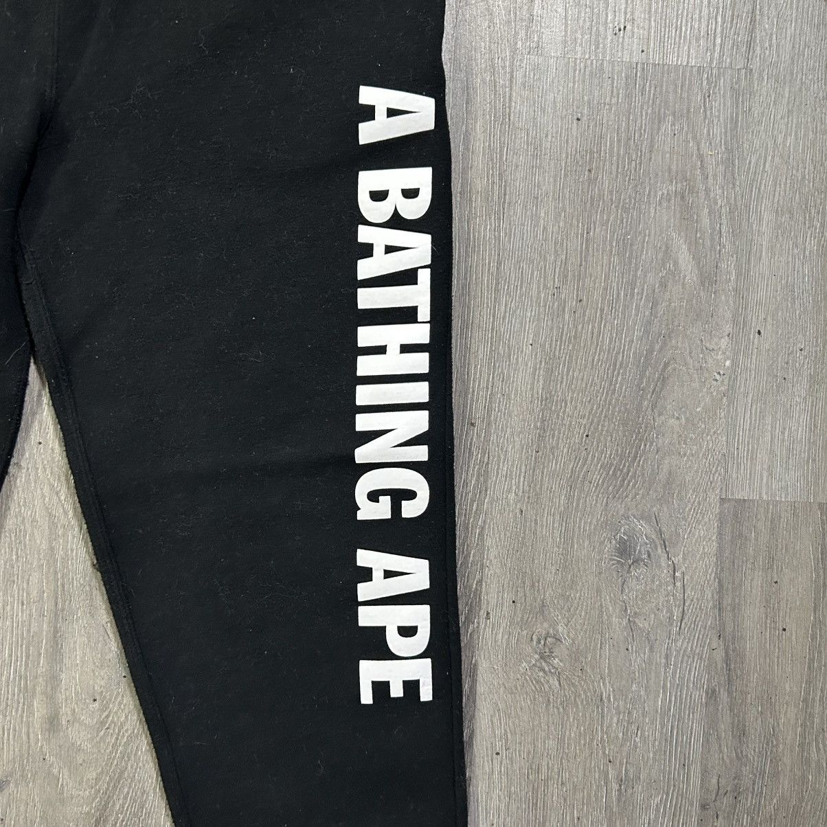 Bape BAPE Sweatpants Size US 32 / EU 48 - 2 Thumbnail