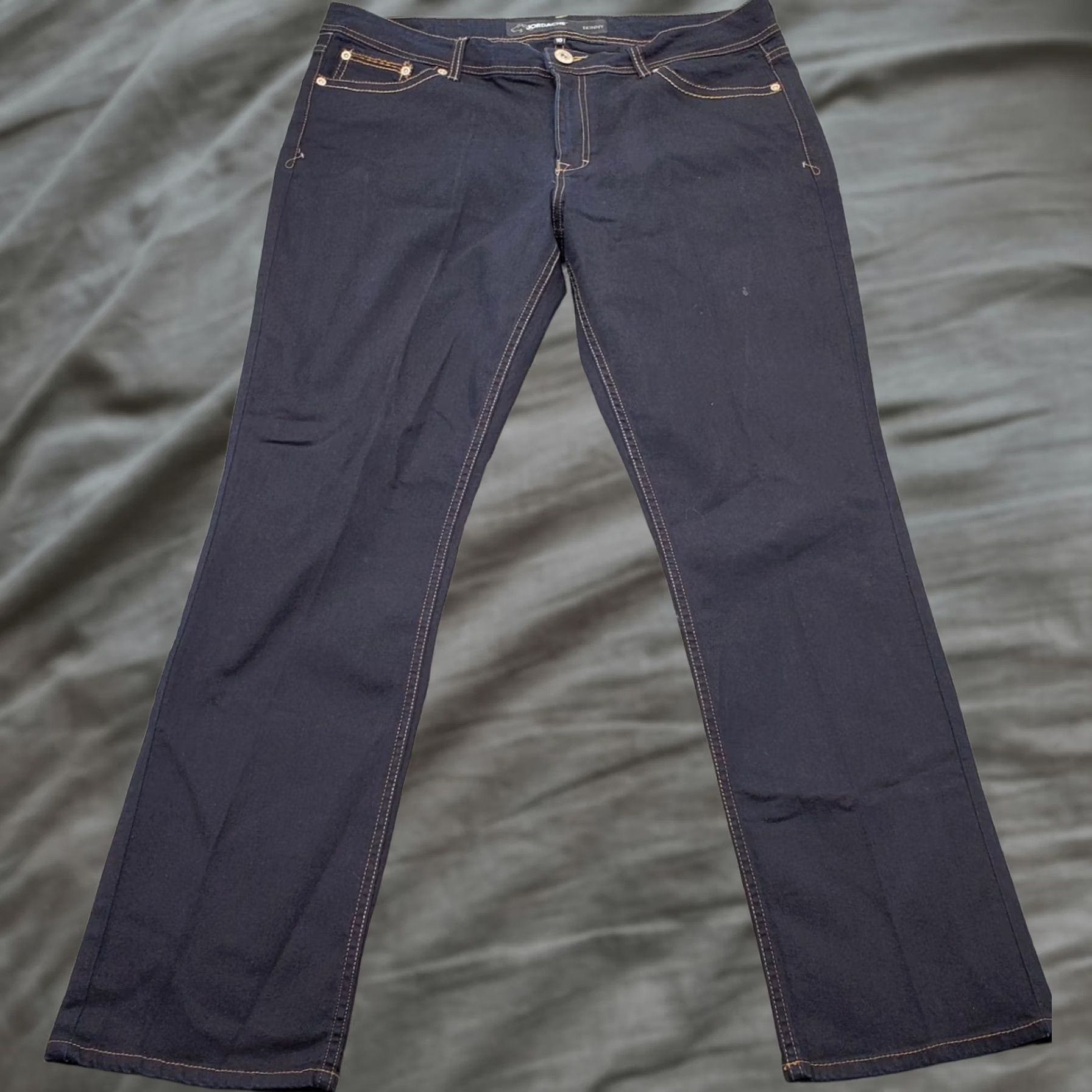 Jordache Jordache Skinny Jeans Womens Size 16 Navy Denim Contrast Stitch Low Rise Jeans Womens Size 16 Navy Denim Size 38" / US 16 / IT 52 - 1 Thumbnail
