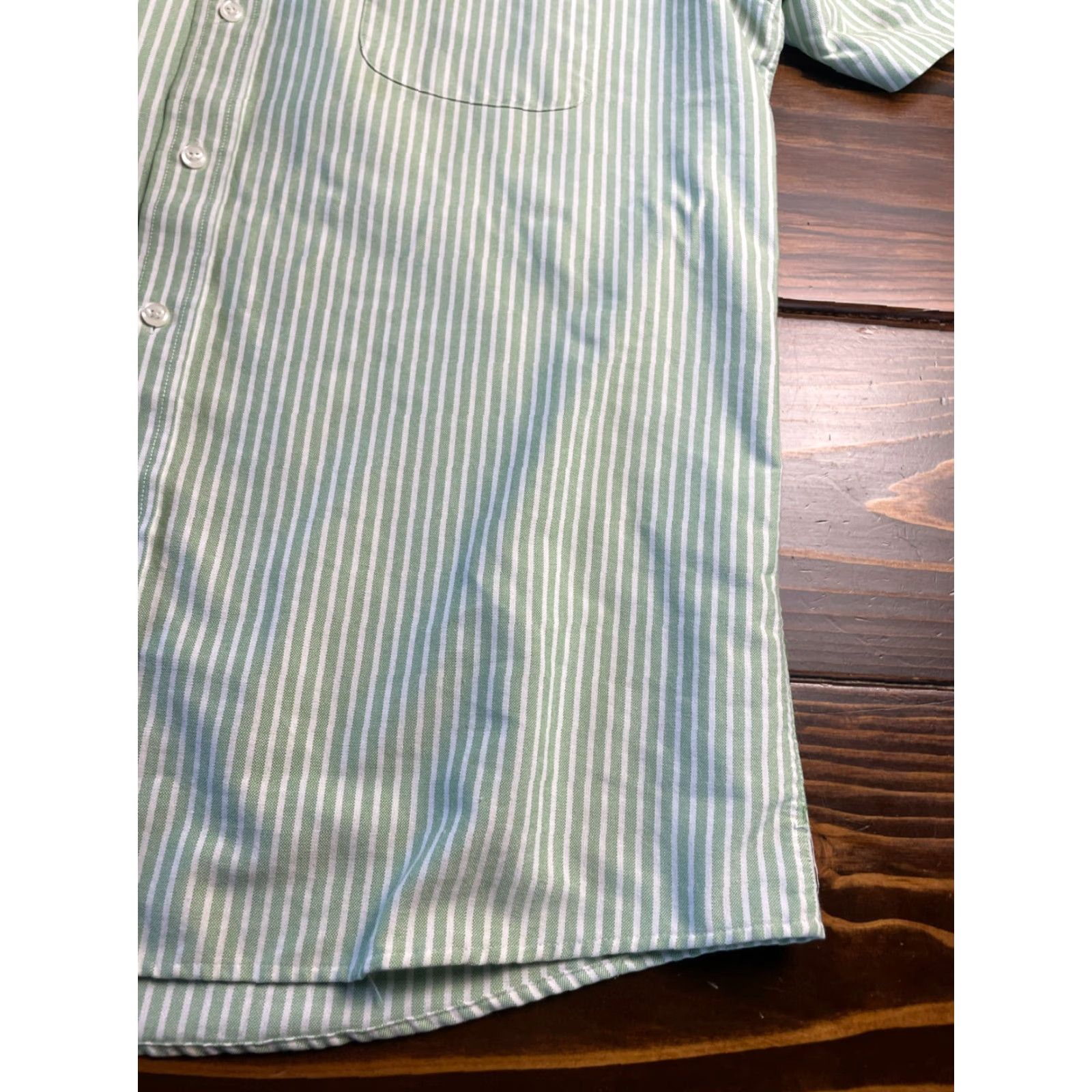 Vintage Saddlebred Shirt, Mens Size Large, Green White Striped, Button Up, Wrinkle Free, Short Sleeve, Collared, Regular, Boys? Mens. Size US L / EU 52-54 / 3 - 4 Thumbnail