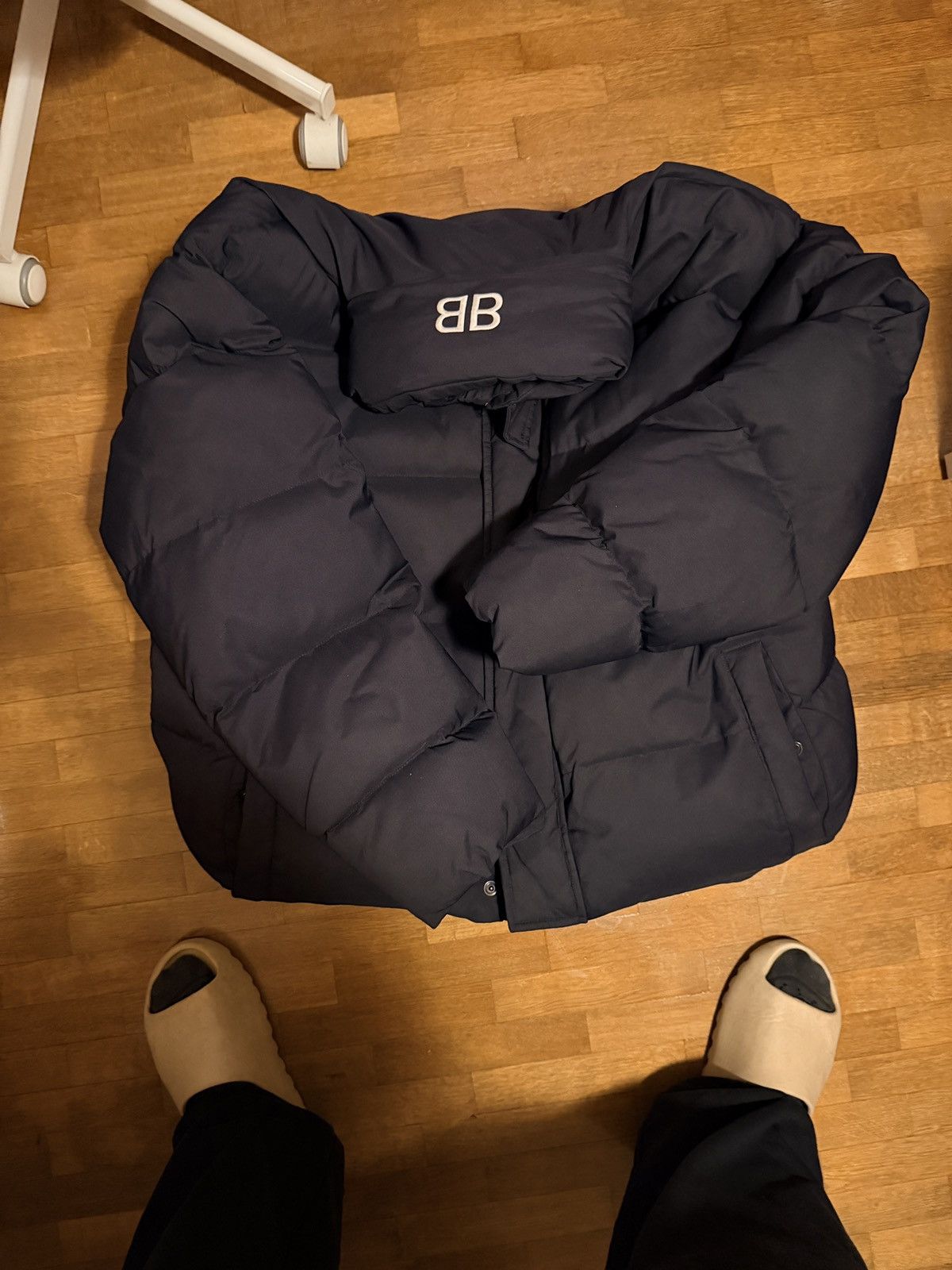 Balenciaga Balenciaga bomber c-shape Size US XL / EU 56 / 4 - 2 Thumbnail
