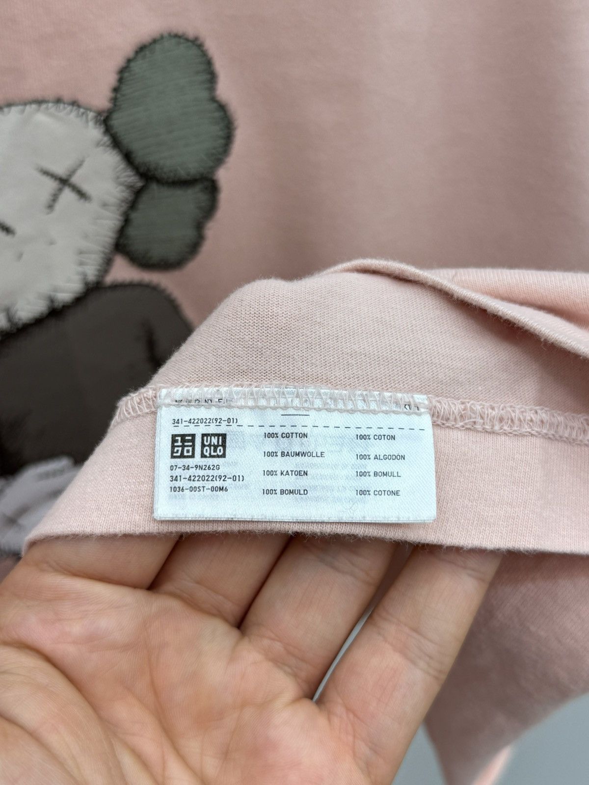 Kaws × Uniqlo Uniqlo x Kaws T Shirt Size US M / EU 48-50 / 2 - 4 Thumbnail
