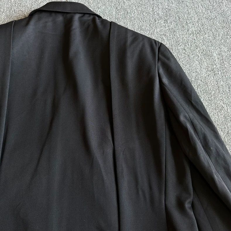 Dior Dior A design suit with double-breasted gun lapel. Size US M / EU 48-50 / 2 - 5 Thumbnail
